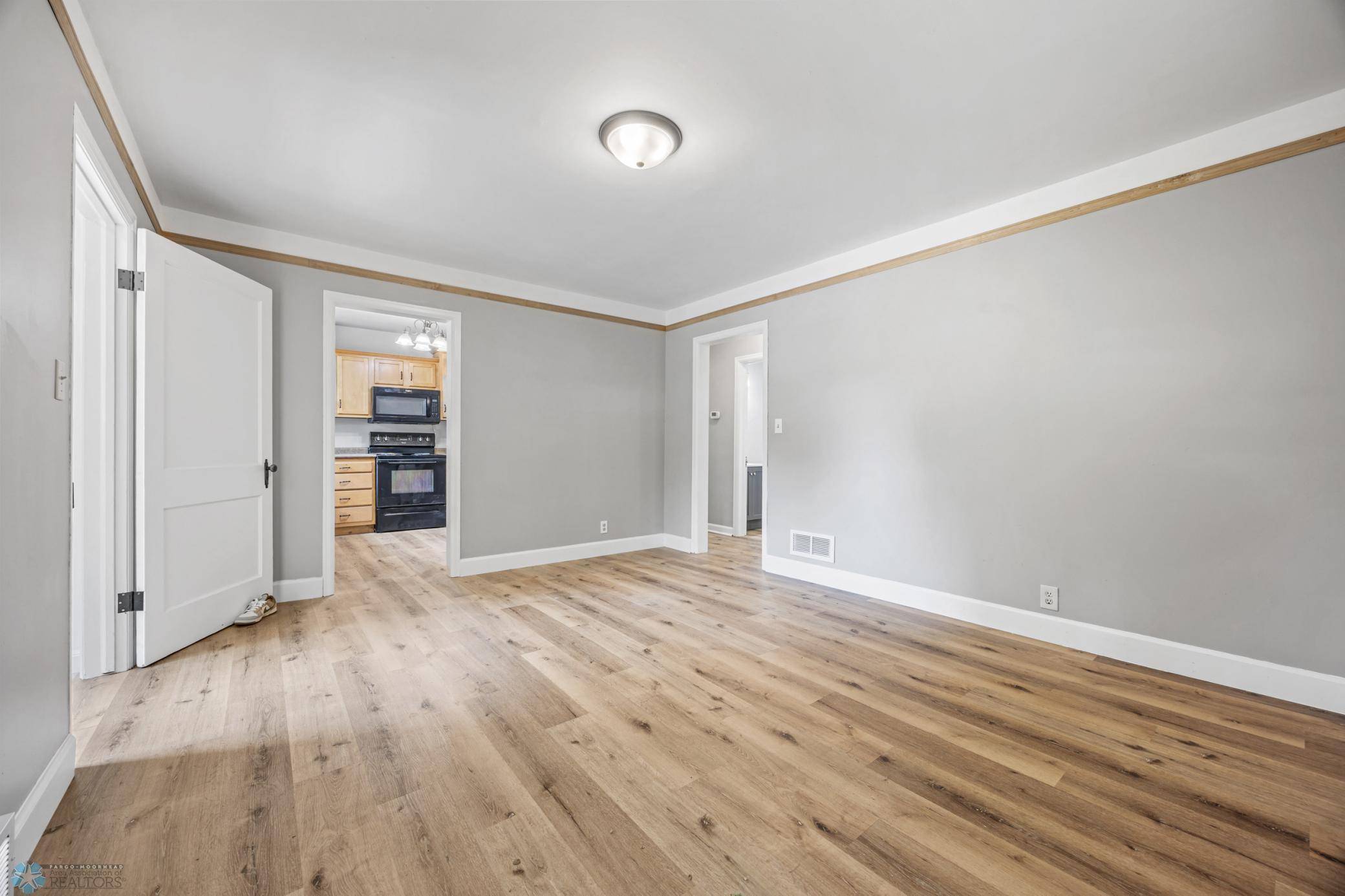 Moorhead, MN 56560,310 10th ST S