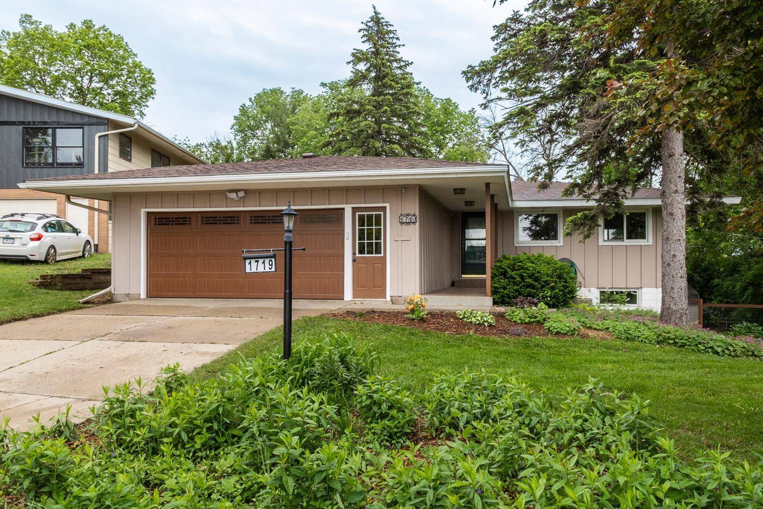 Rochester, MN 55906,1719 4th AVE NE