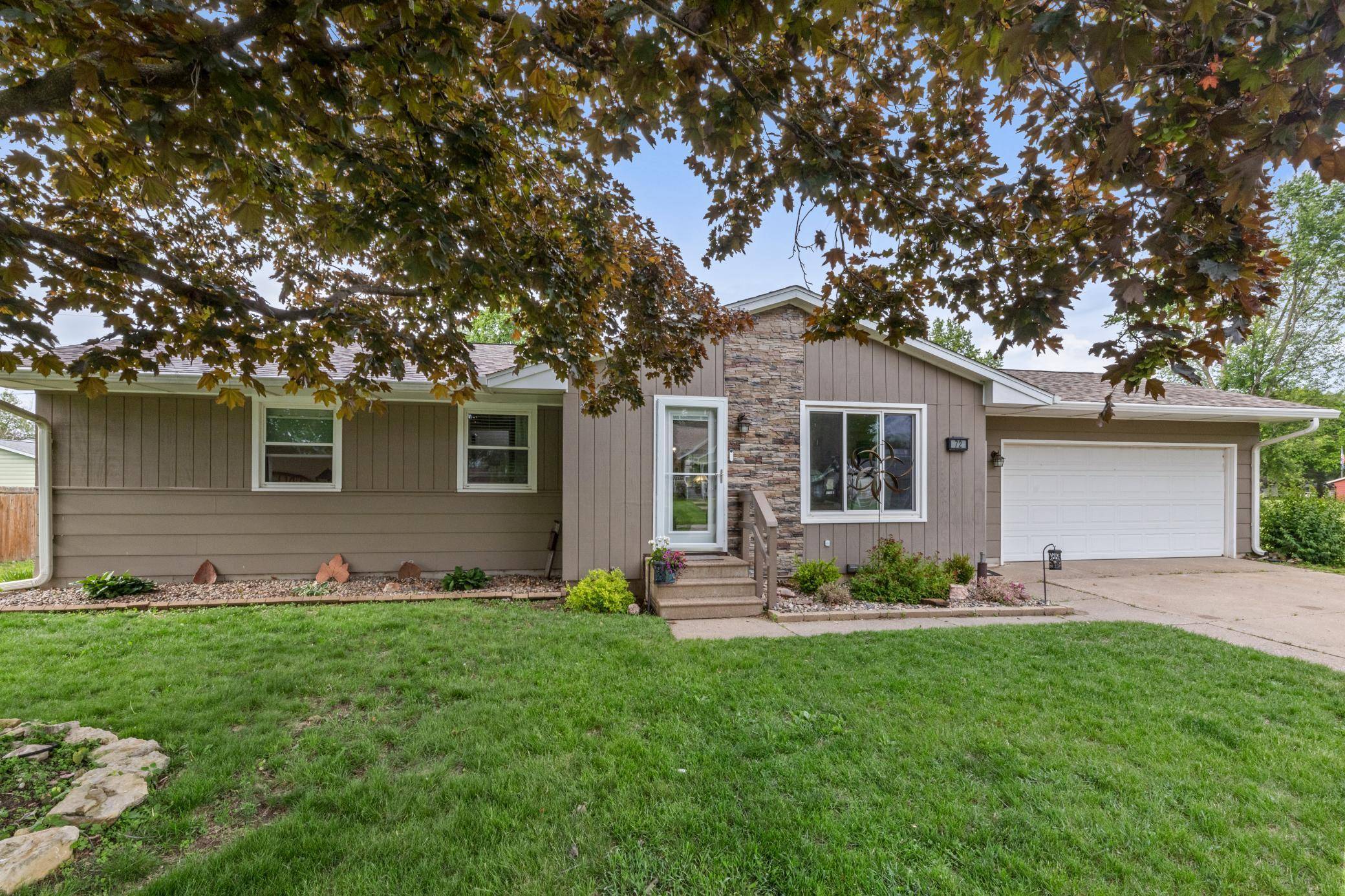 Cochrane, WI 54622,72 W 7th ST