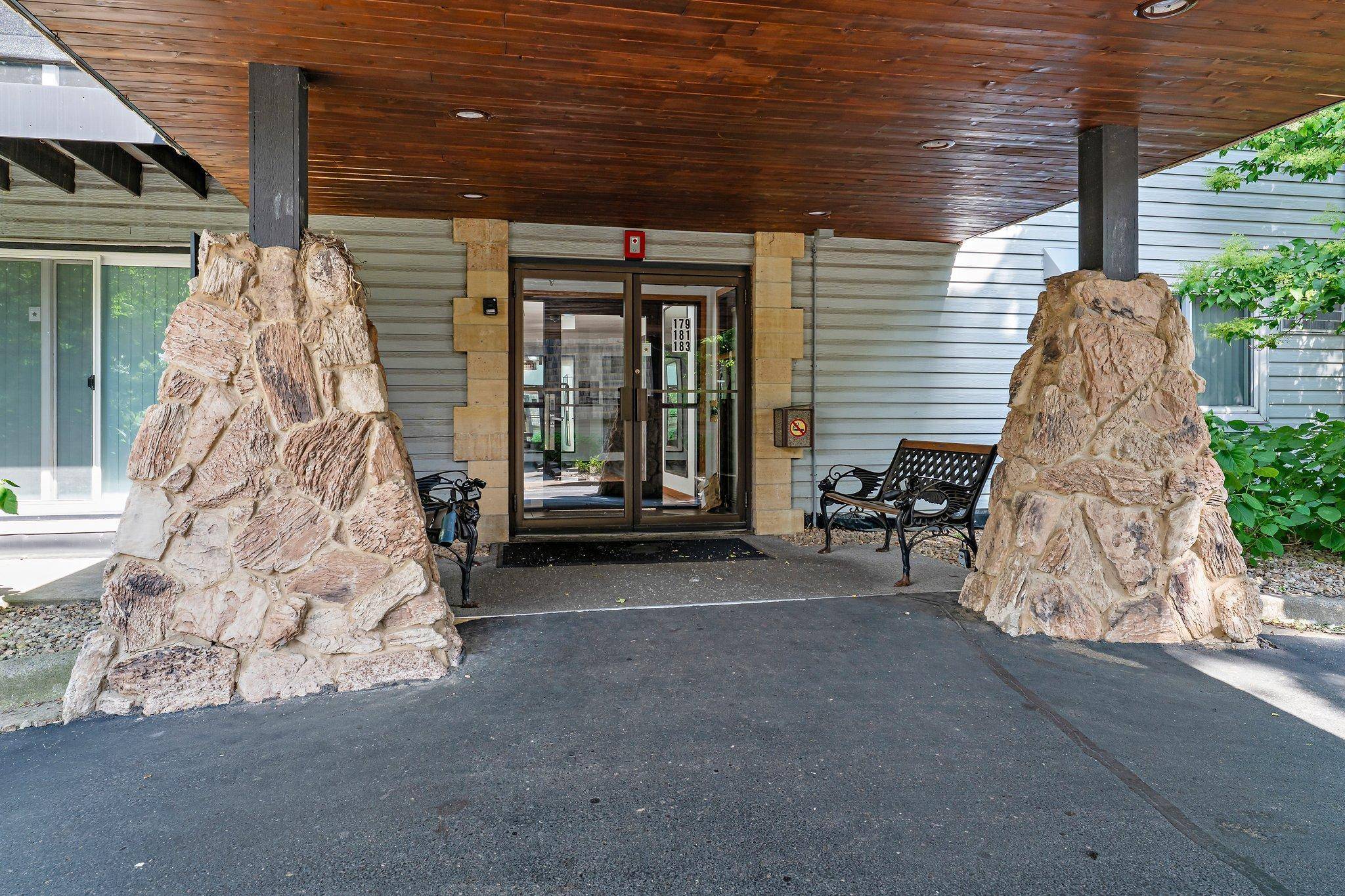 Little Canada, MN 55117,183 Little Canada RD E #310