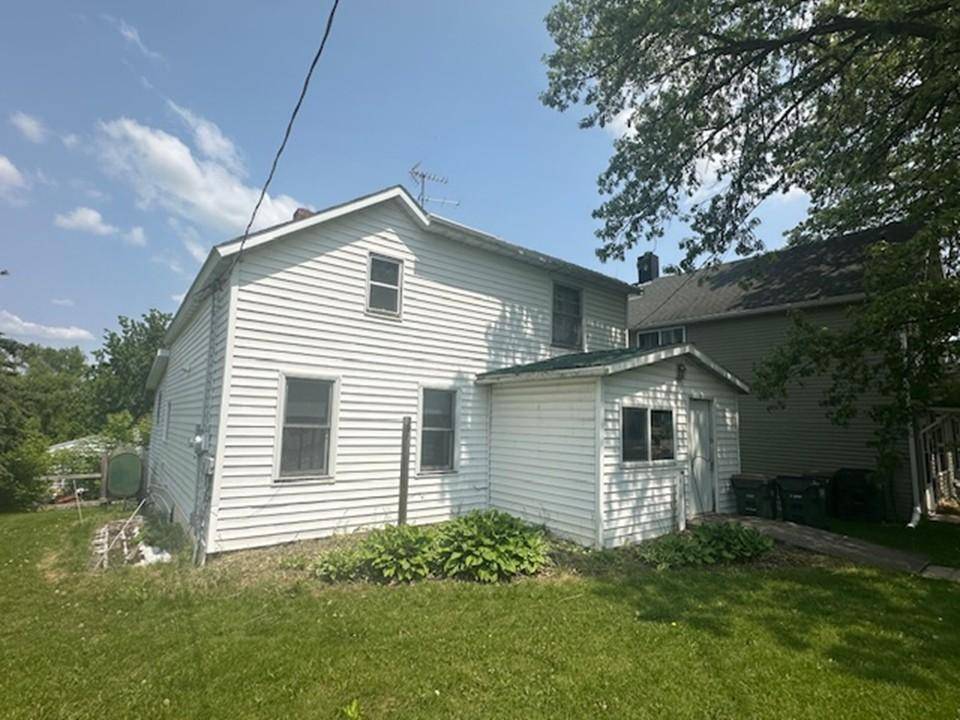 Evansville, MN 56326,414 1st AVE W