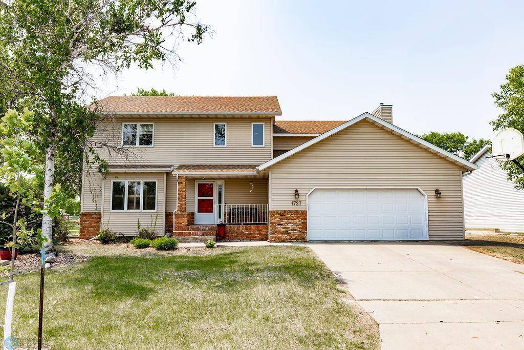 Moorhead, MN 56560,1727 33rd ST S