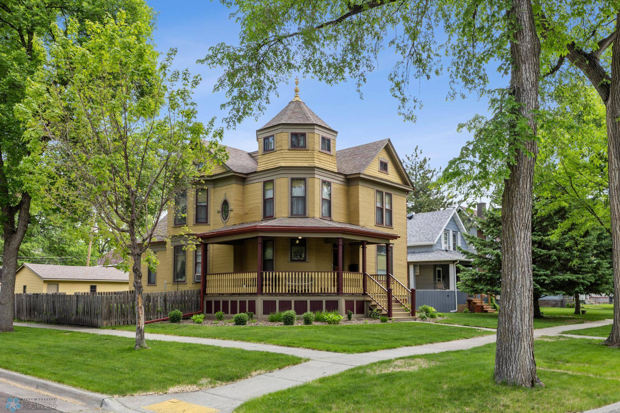 Fargo, ND 58103,1121 4th AVE S