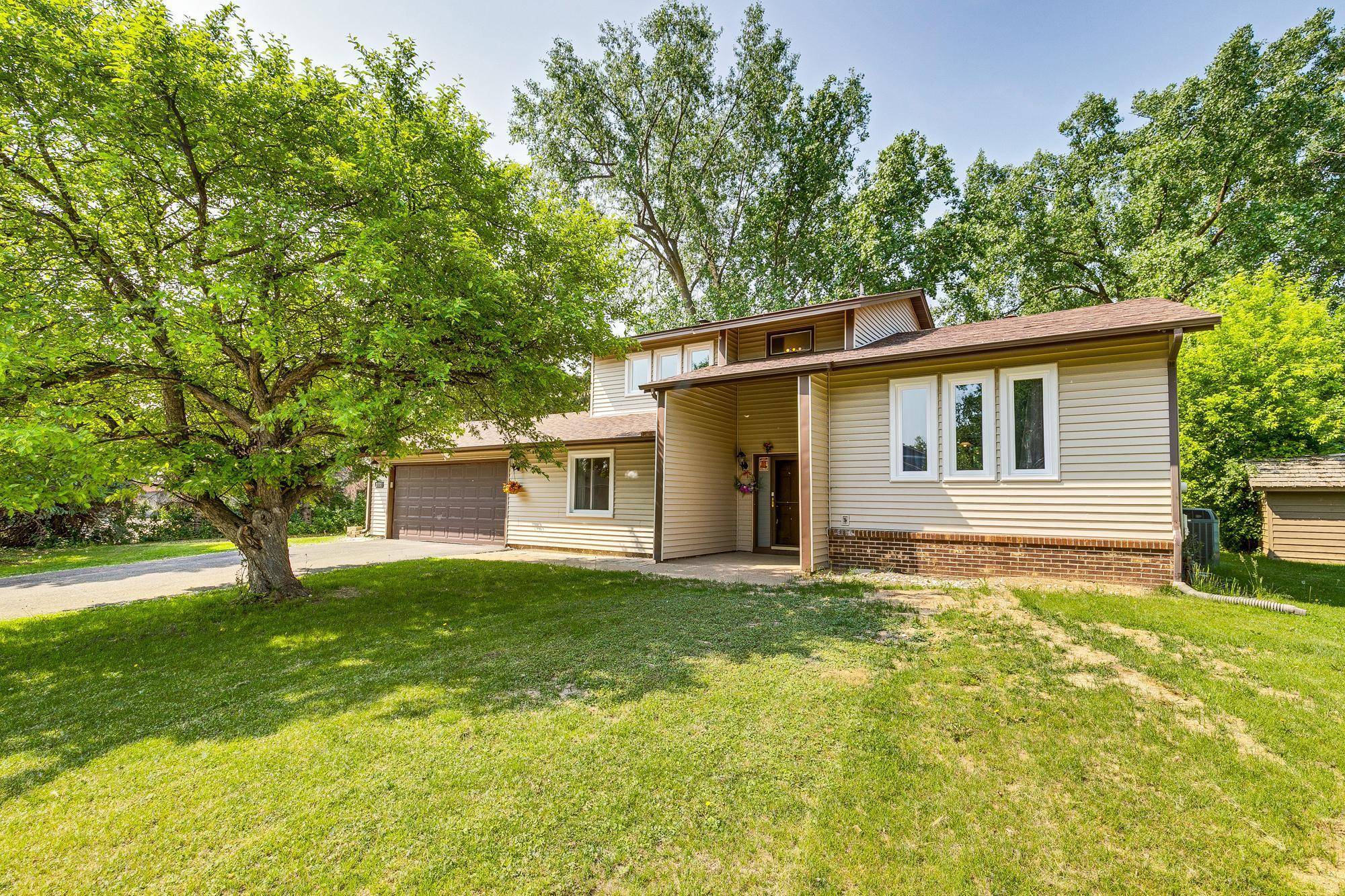 New Brighton, MN 55112,2723 Innsbruck DR