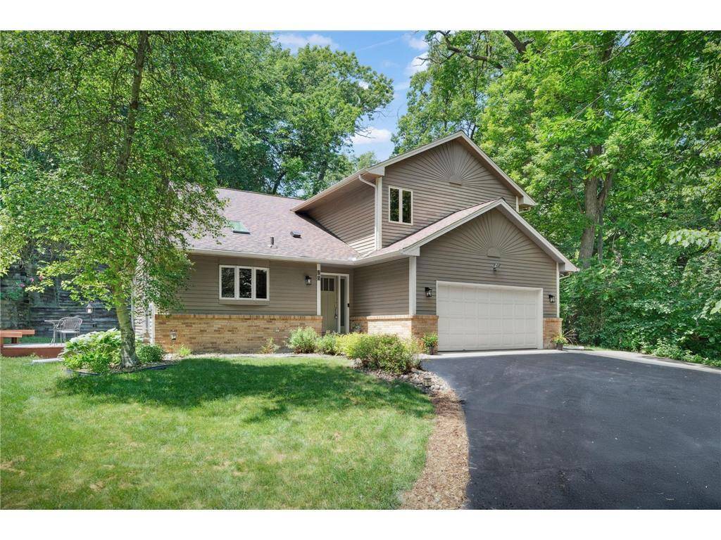 Plymouth, MN 55441,15 Magnolia LN N