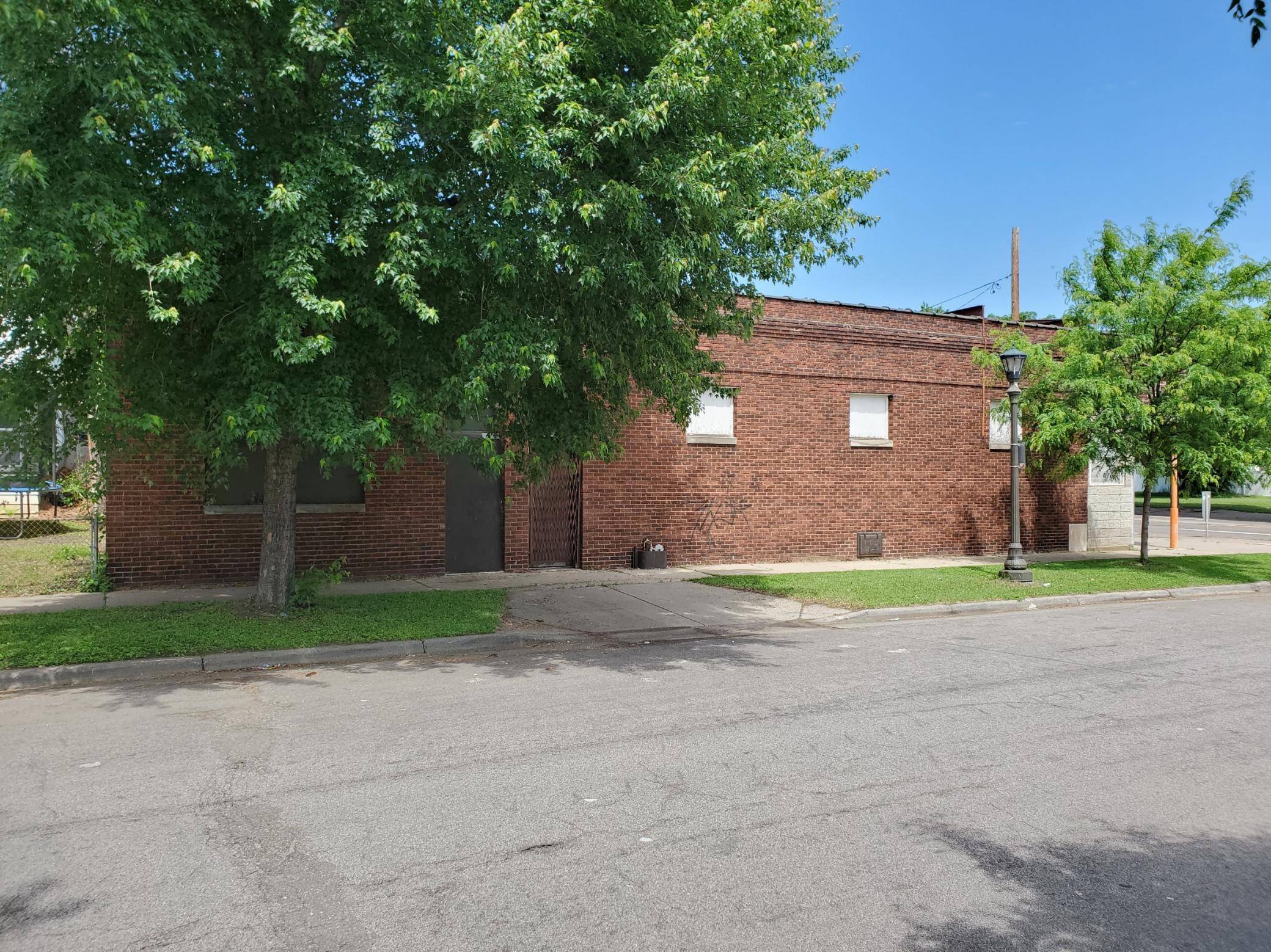Saint Paul, MN 55103,571 Dale ST N