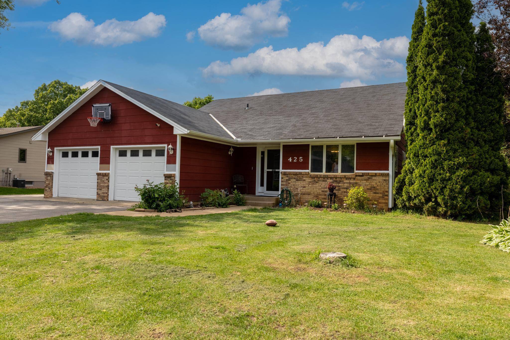 Carver, MN 55315,425 Diedrich DR
