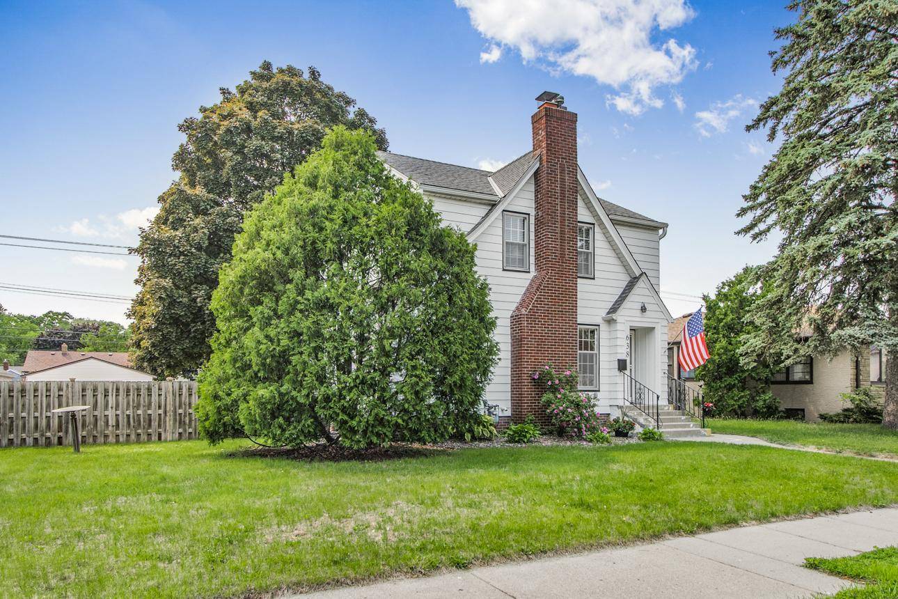 South Saint Paul, MN 55075,638 6th AVE S