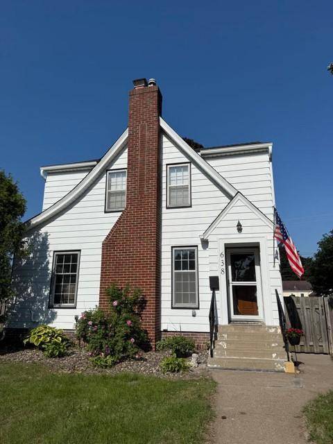 South Saint Paul, MN 55075,638 6th AVE S