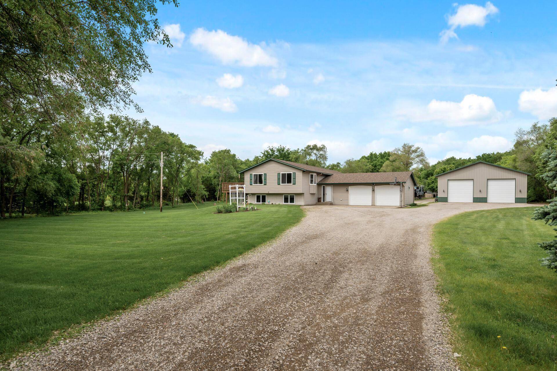 Livonia Twp, MN 55398,26080 104th ST NW