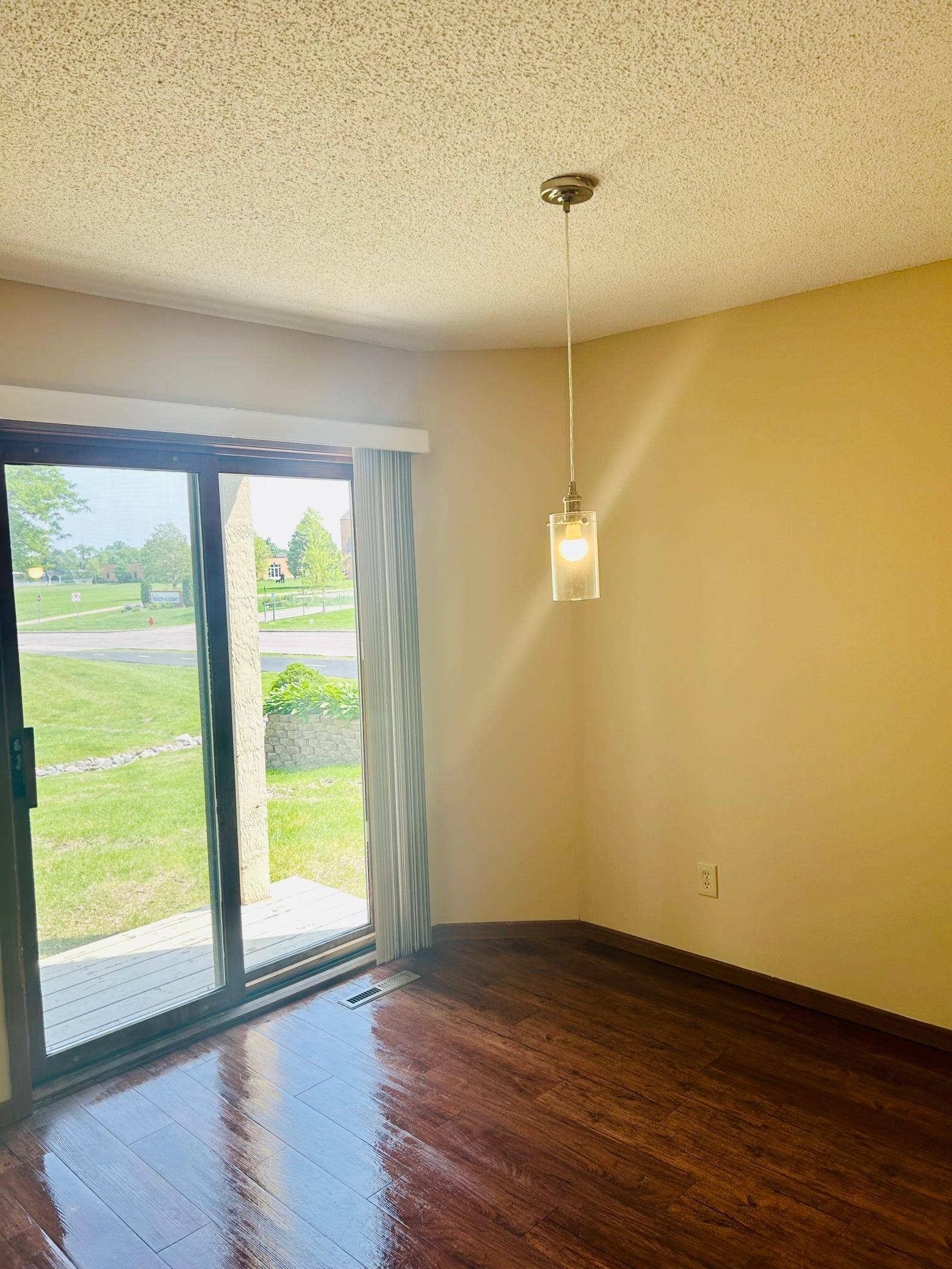 Crystal, MN 55427,3333 Nevada AVE N #3302
