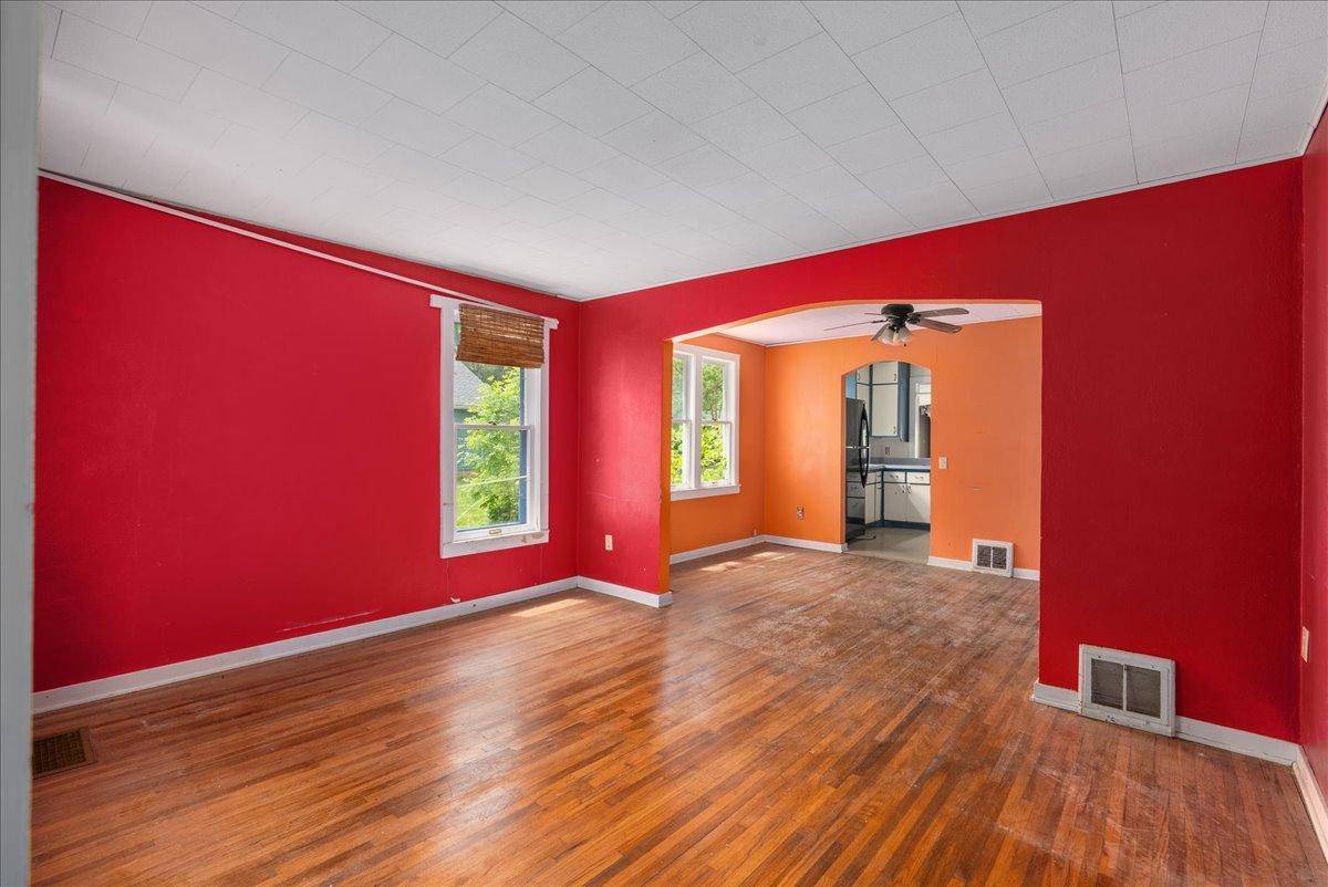 River Falls, WI 54022,543 N Pearl ST