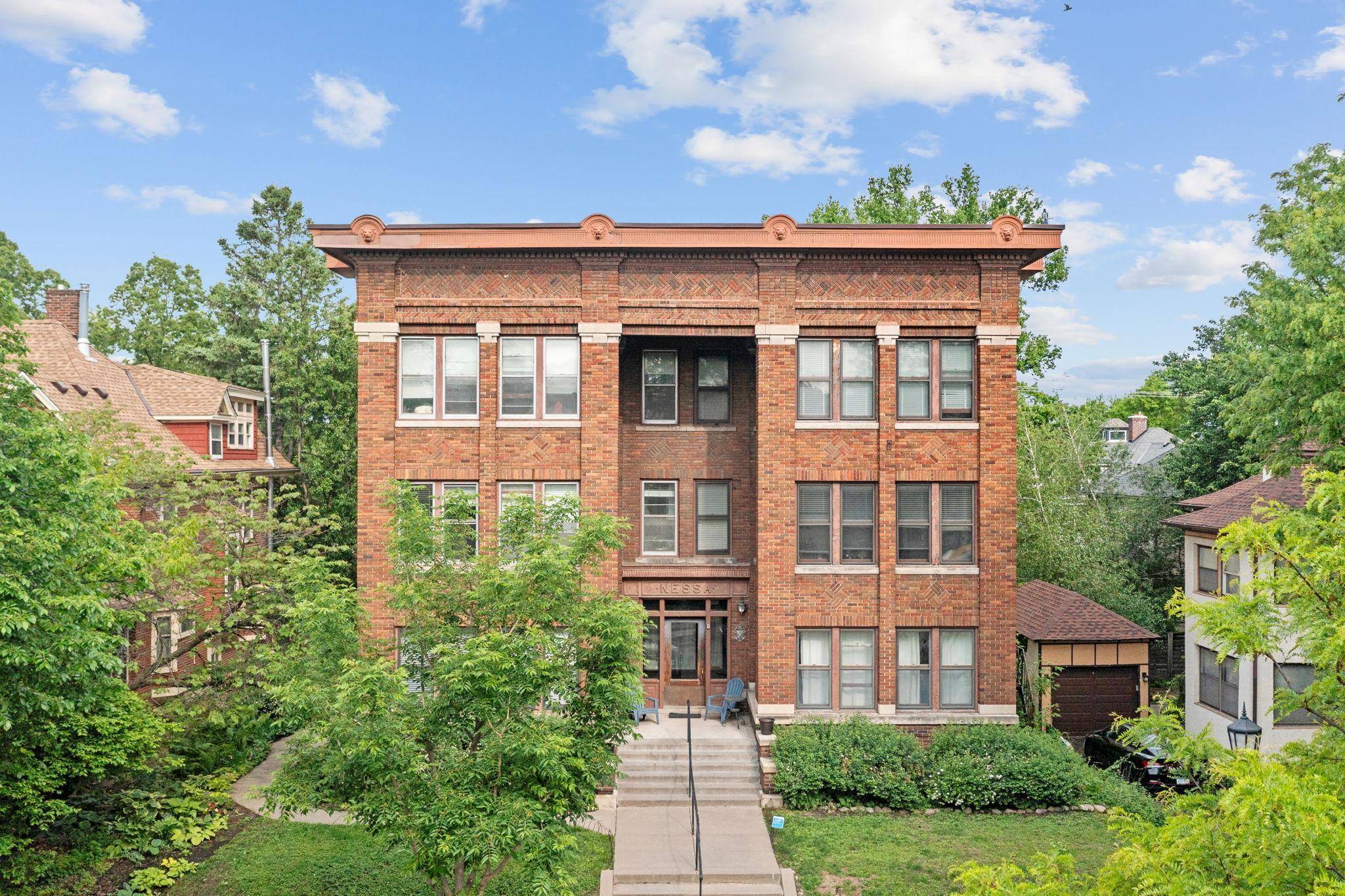 Minneapolis, MN 55408,2606 Humboldt AVE S #3