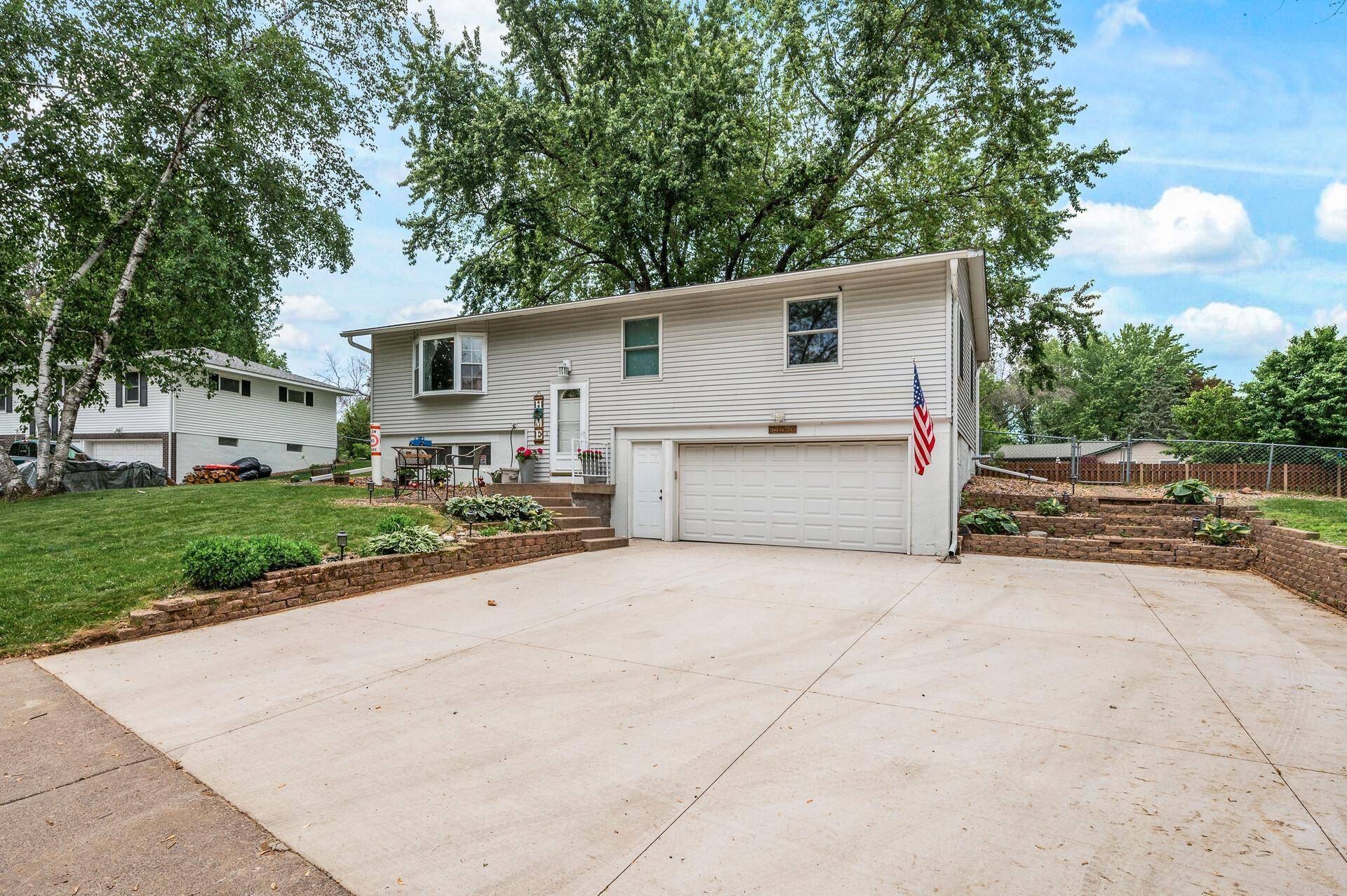 Oak Park Heights, MN 55082,14496 55th ST N