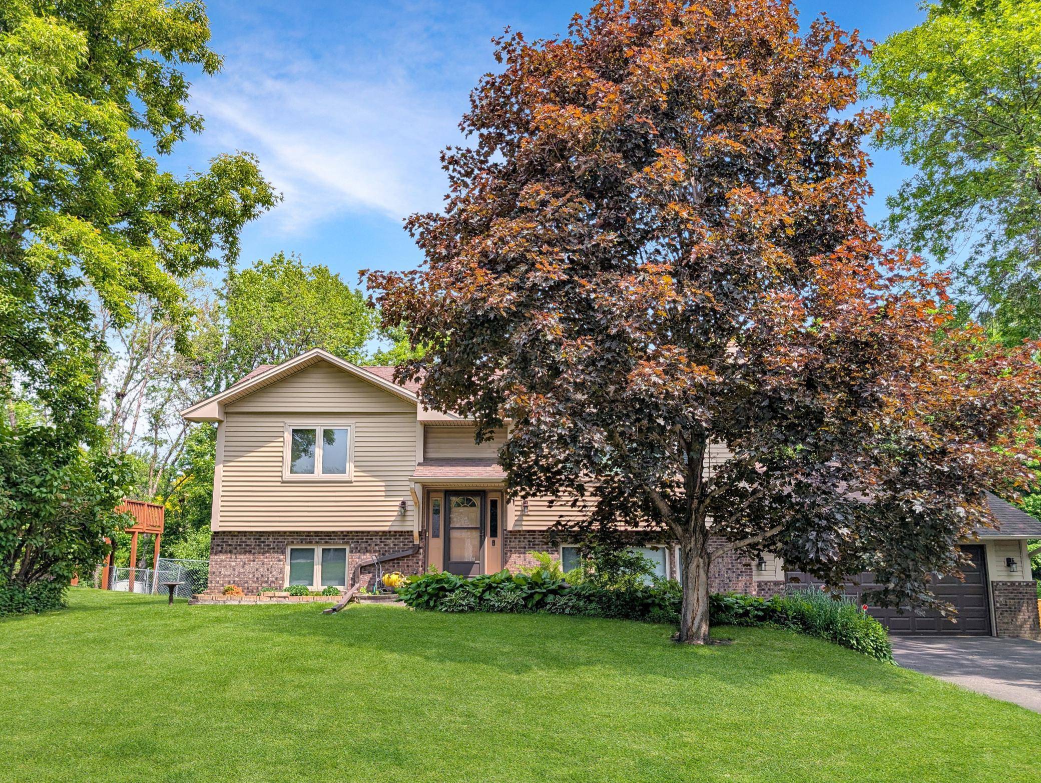Maple Grove, MN 55311,15142 75th AVE N