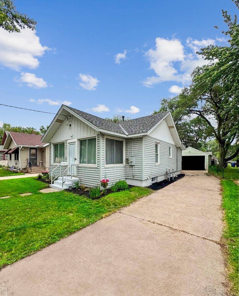 Saint Cloud, MN 56303,232 26th AVE N