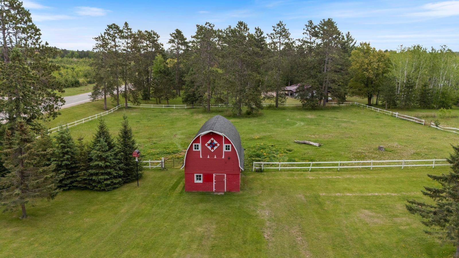 Coleraine, MN 55709,989 Trout Lake RD