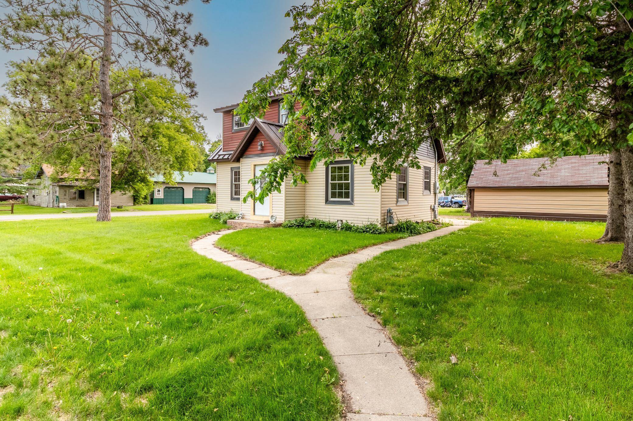 Clarissa, MN 56440,407 John ST N