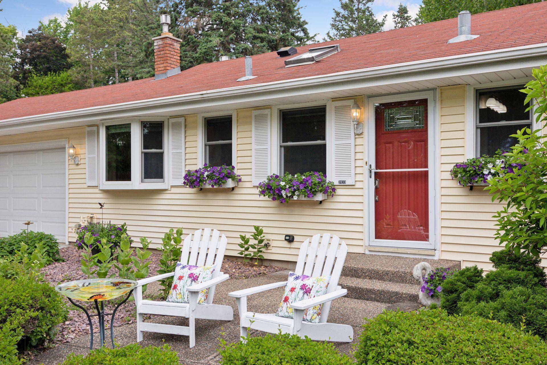 Minnetonka, MN 55345,3933 Dartmouth DR