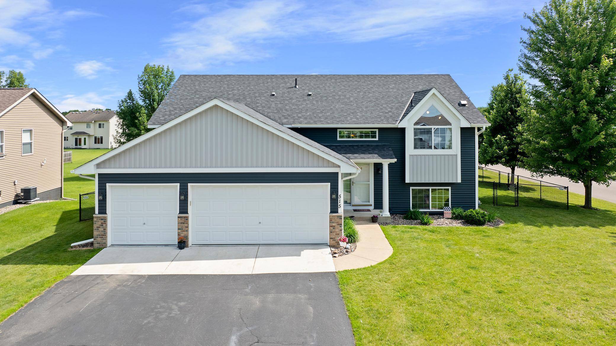 Lonsdale, MN 55046,515 Elm ST NE