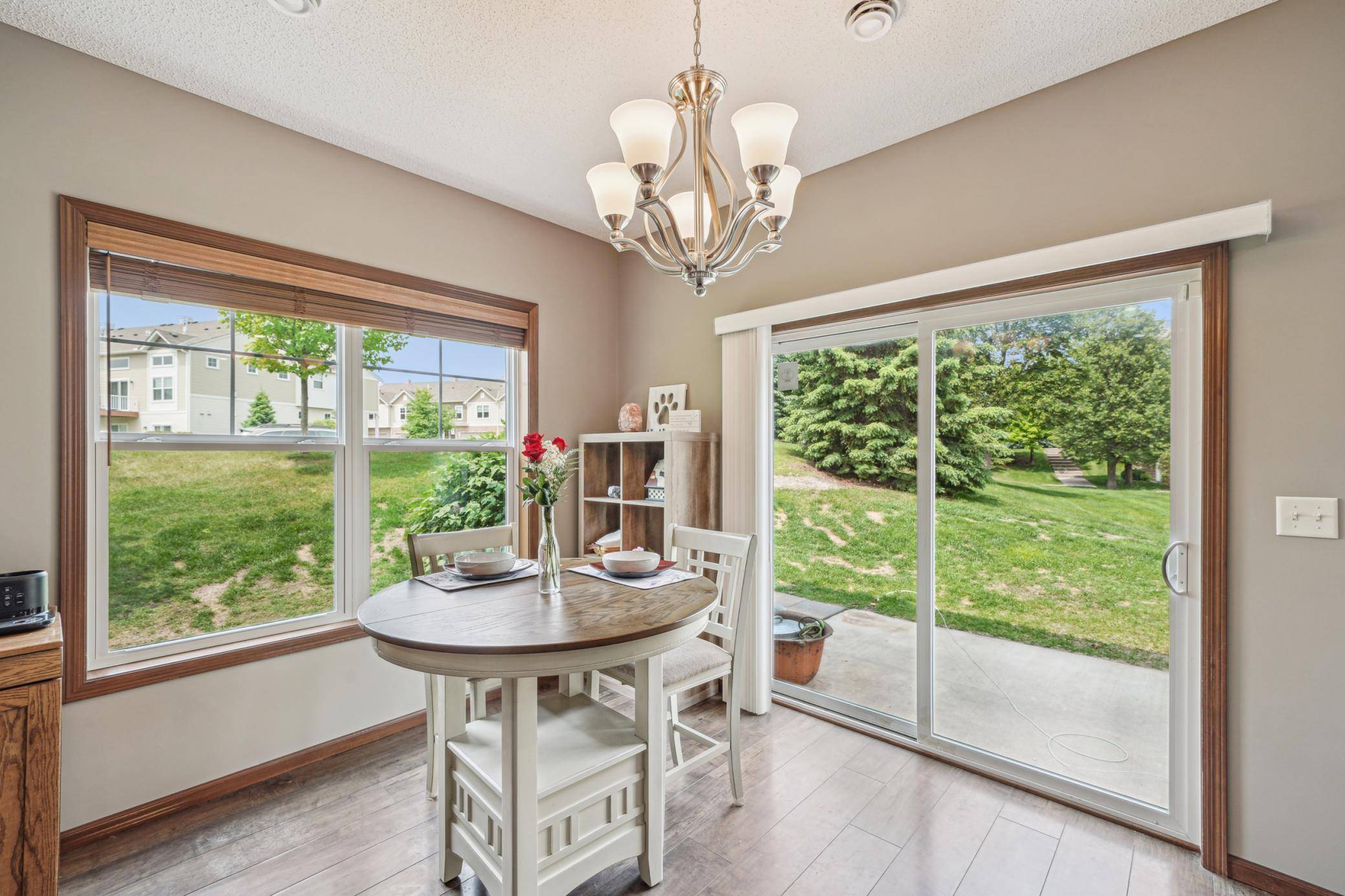 Burnsville, MN 55306,594 Stonewood LN