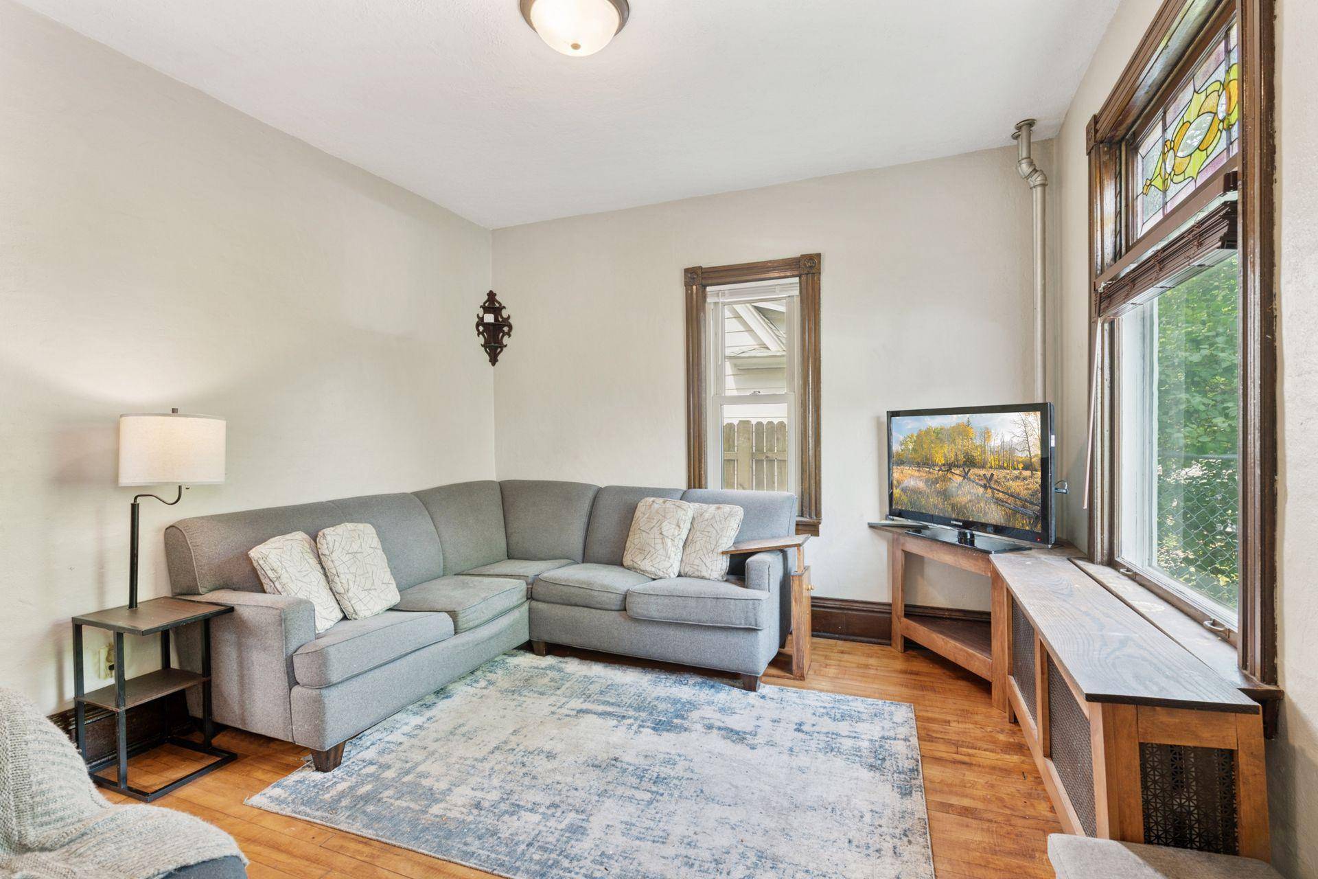 Saint Paul, MN 55104,814 Englewood AVE