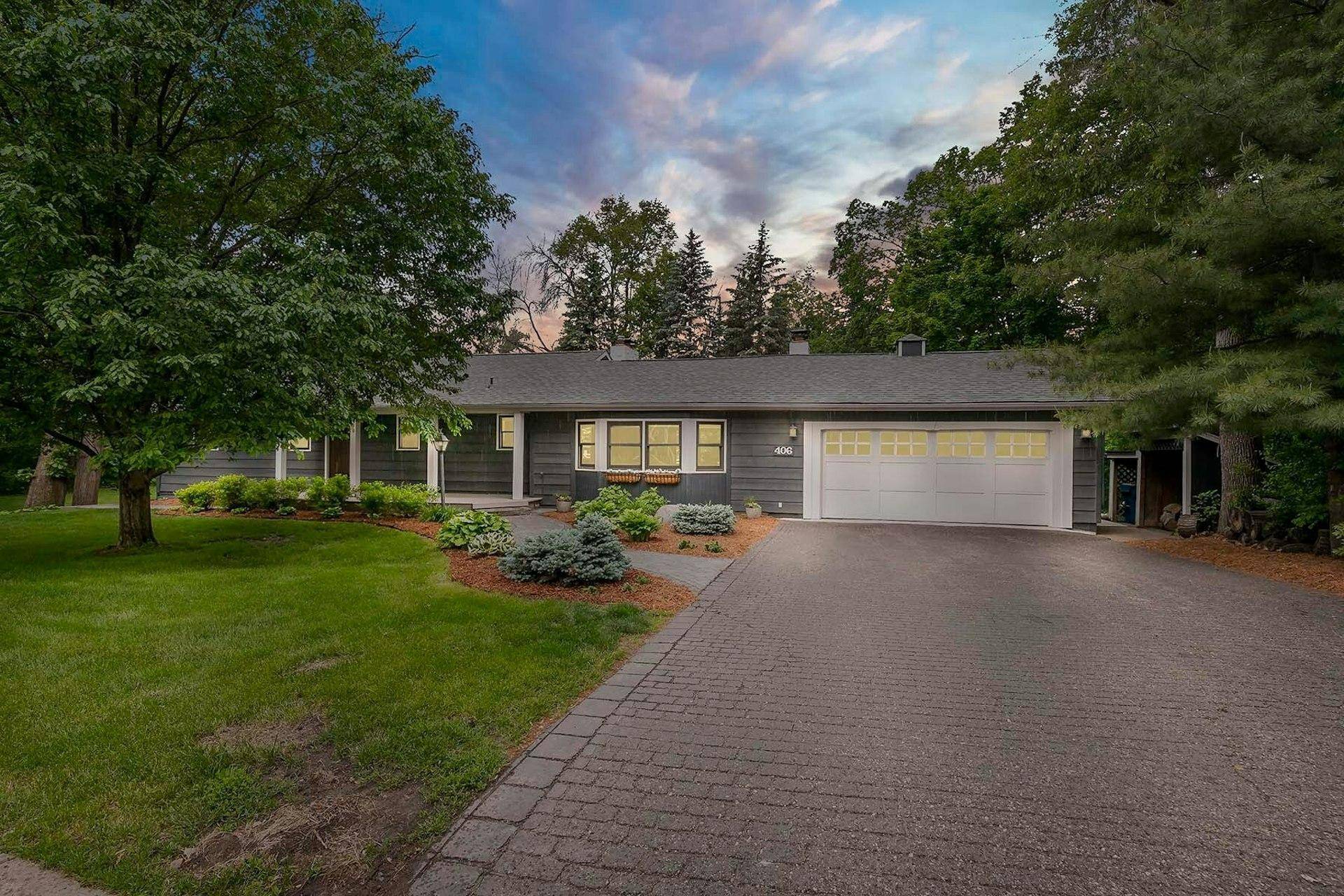 Minnetonka, MN 55305,406 Kenmar CIR