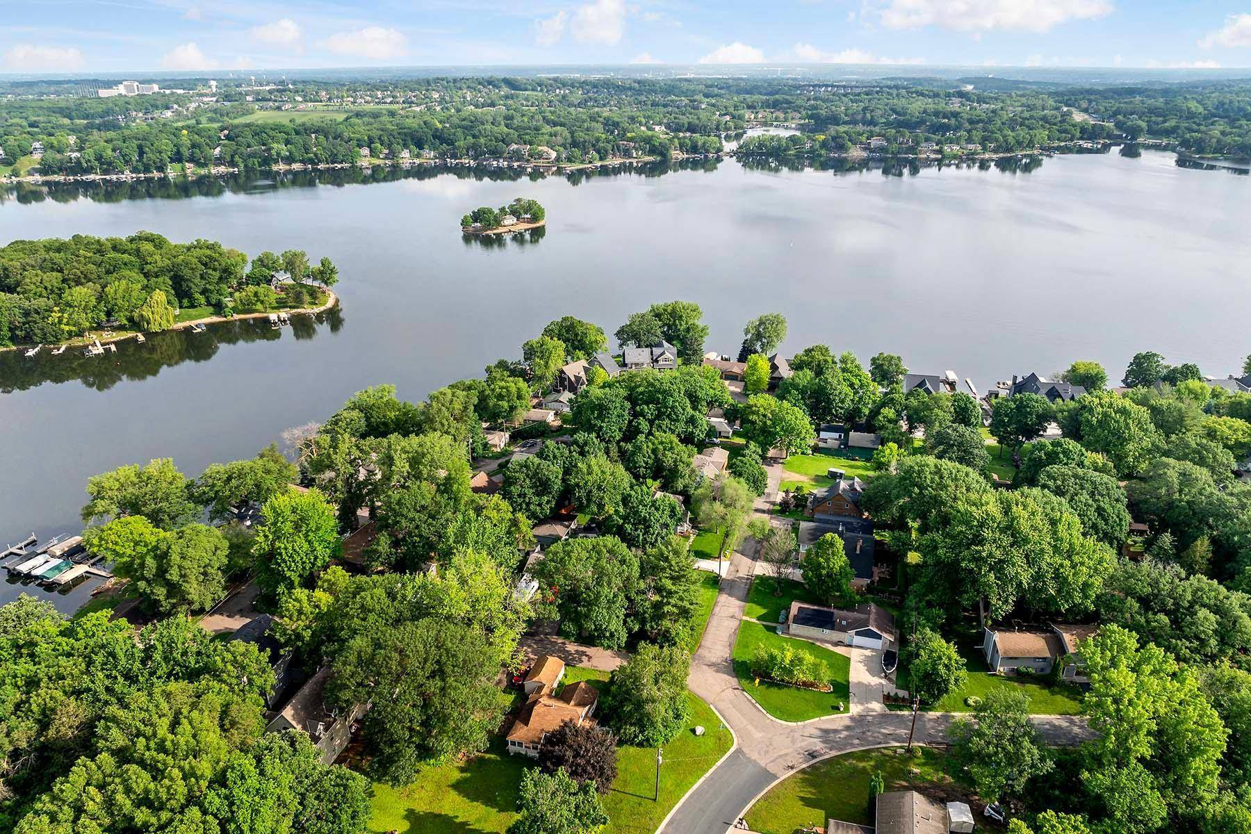 Prior Lake, MN 55372,3749 Pershing ST SW