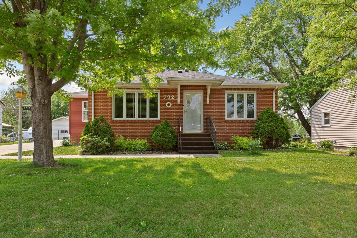Faribault, MN 55021,732 Hulett AVE