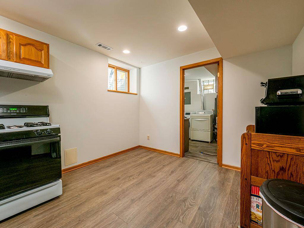 Minneapolis, MN 55418,3335 Pierce ST NE