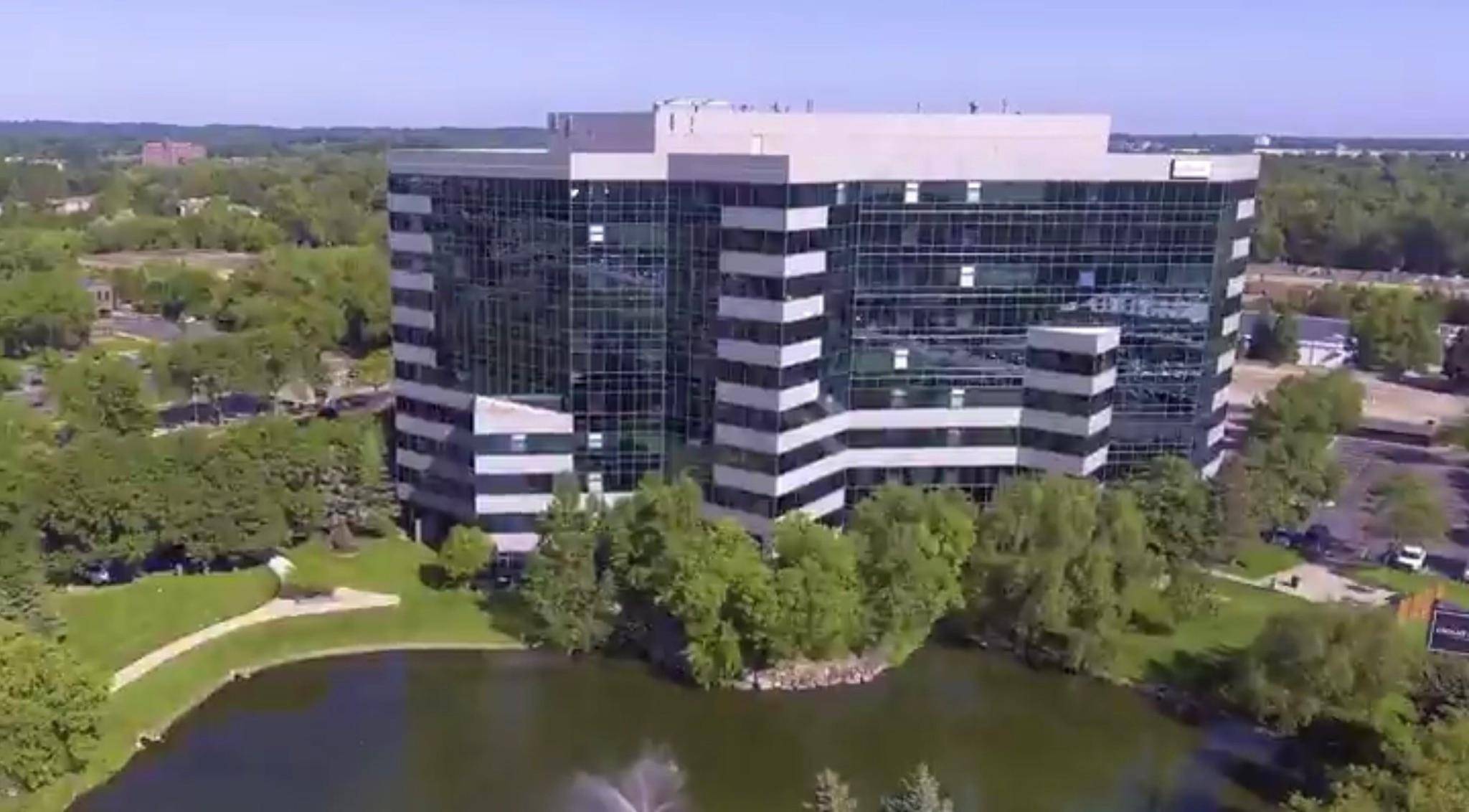 Minnetonka, MN 55343,5601 Smetana DR #517