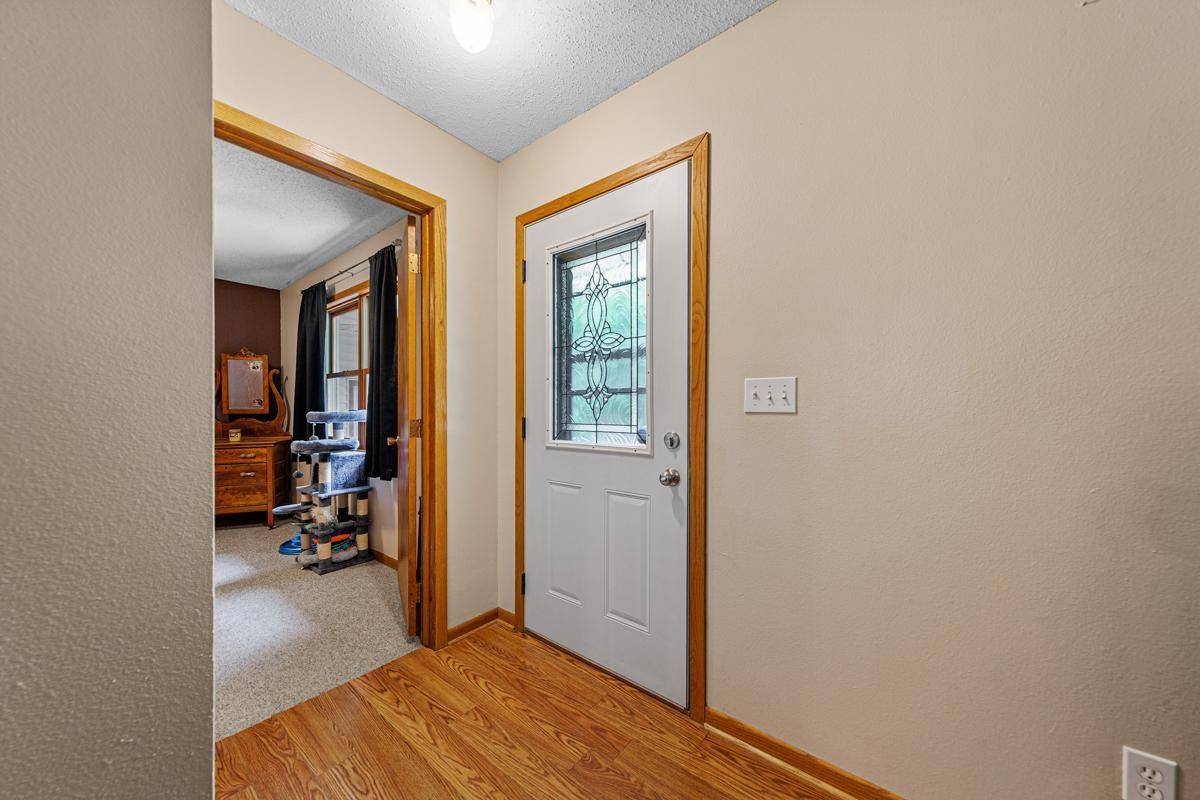 Waseca, MN 56093,1024 4th AVE SE