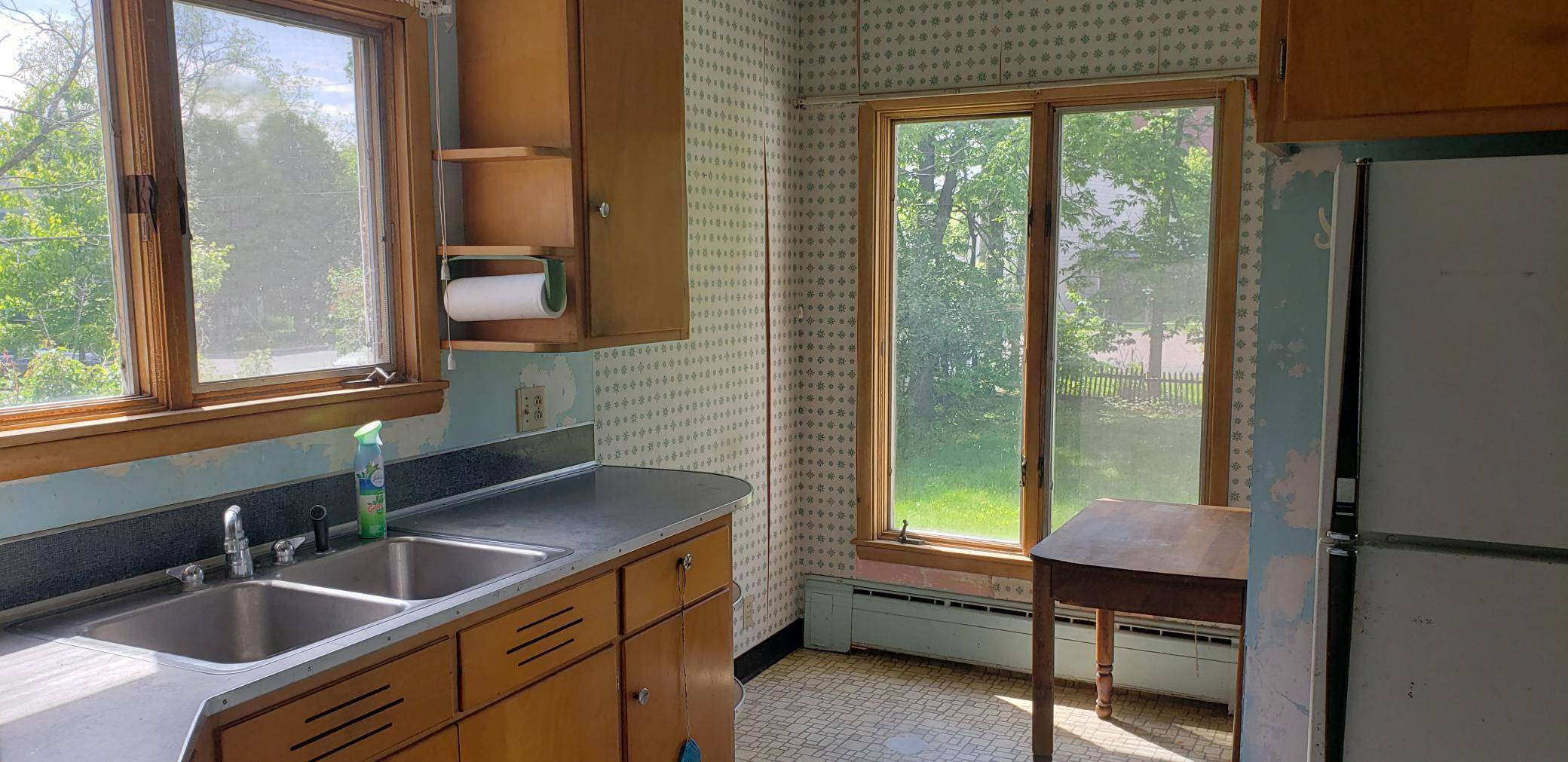 River Falls, WI 54022,420 Spring ST