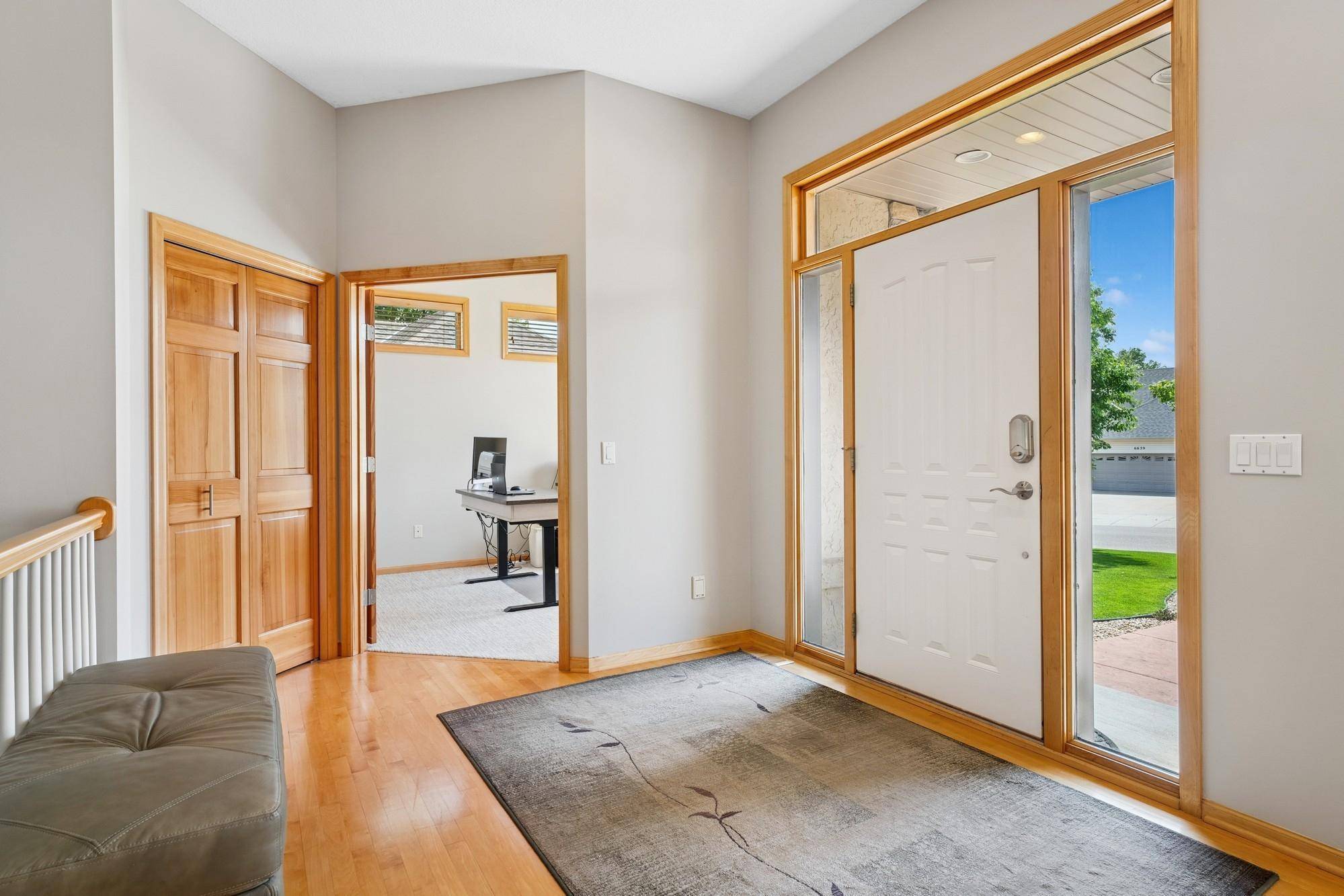 Maple Grove, MN 55311,6654 Orchid LN N