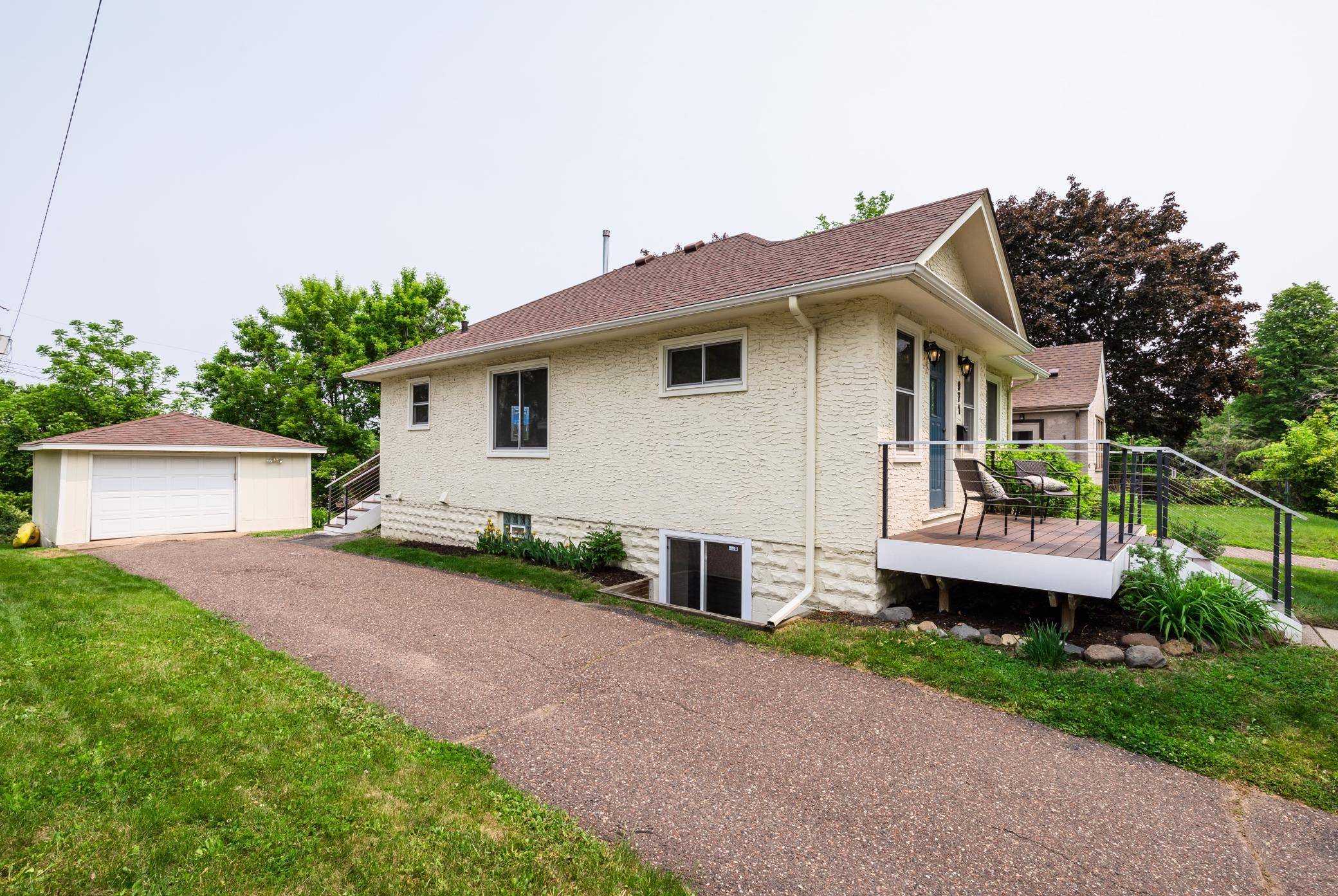 Saint Paul, MN 55106,971 Mclean AVE