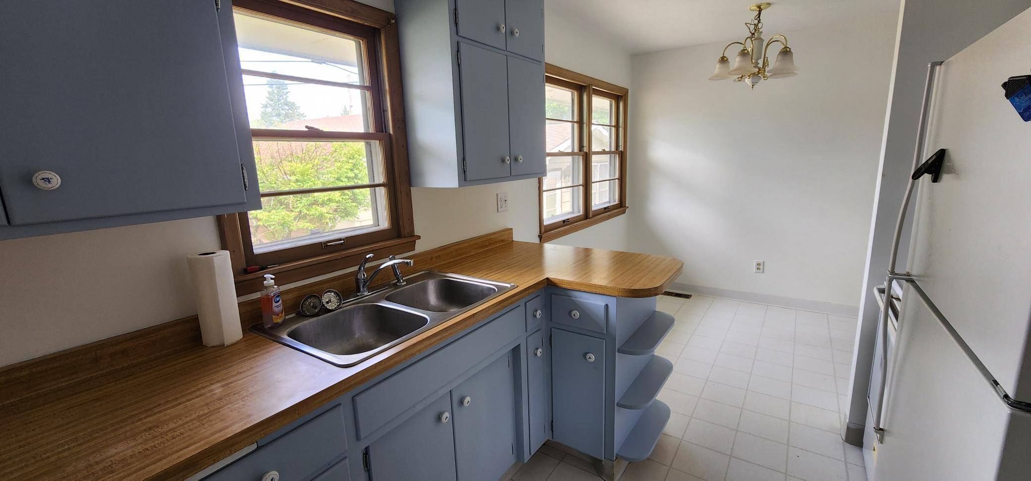 International Falls, MN 56649,910 13th ST