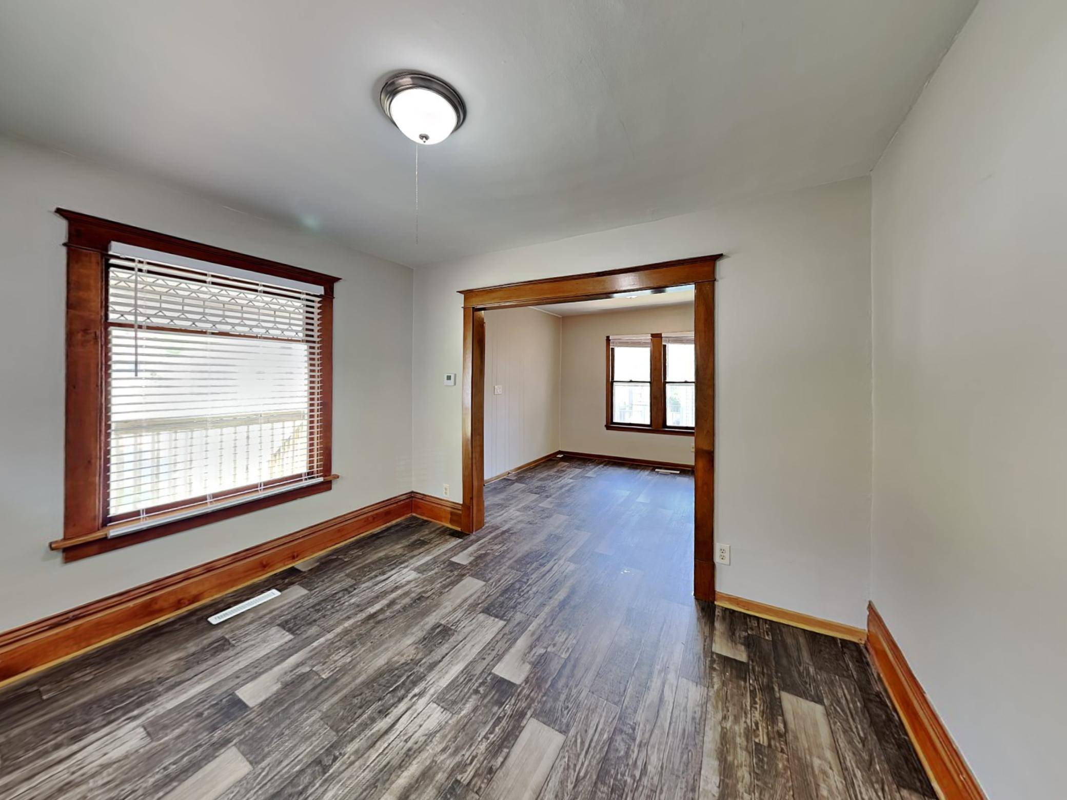 Saint Paul, MN 55106,1084 Jenks AVE