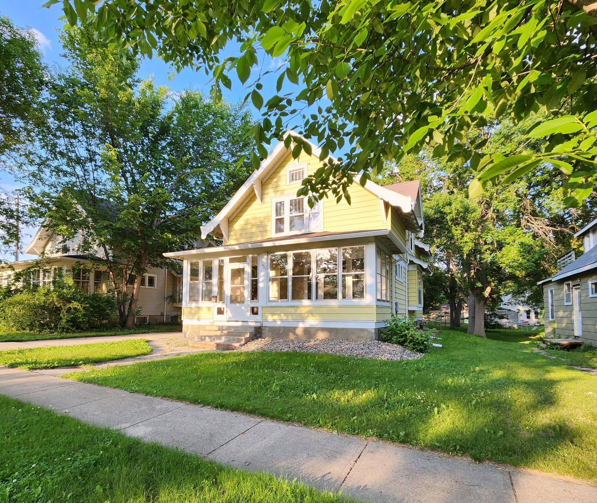 Willmar, MN 56201,405 Ann ST