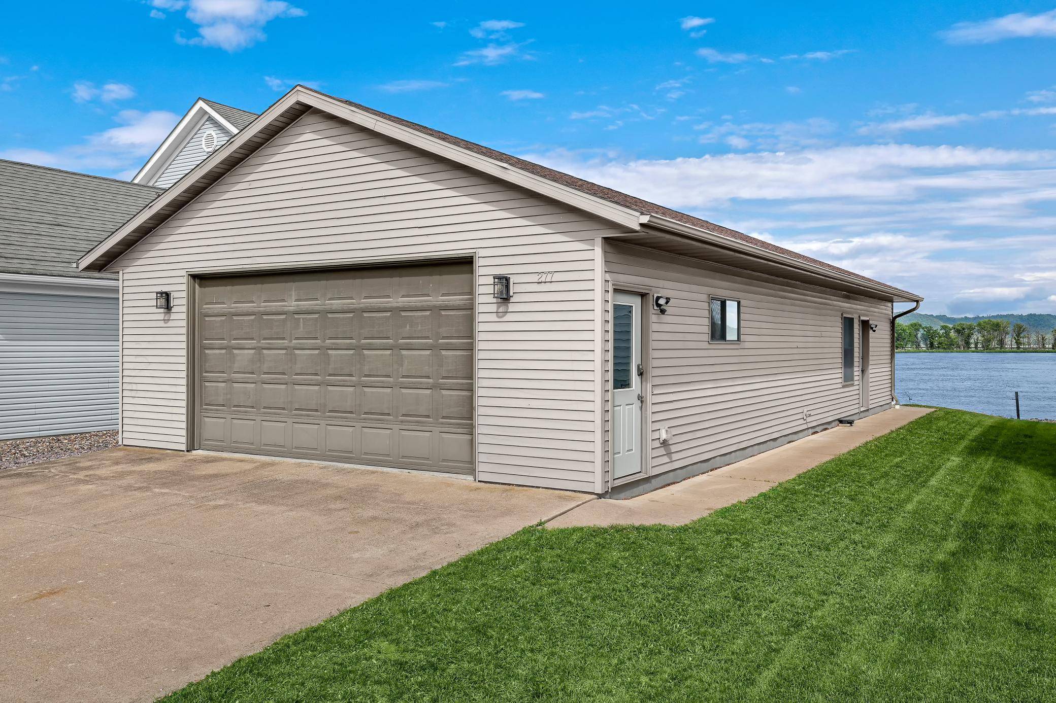 Brownsville, MN 55919,277 Marina DR N
