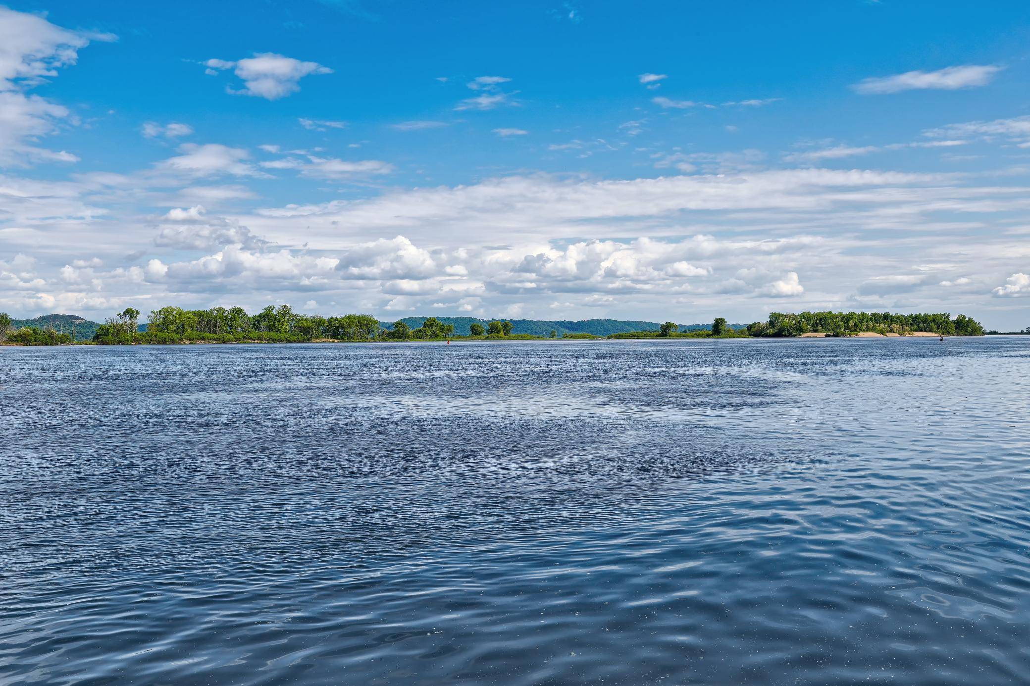 Brownsville, MN 55919,277 Marina DR N