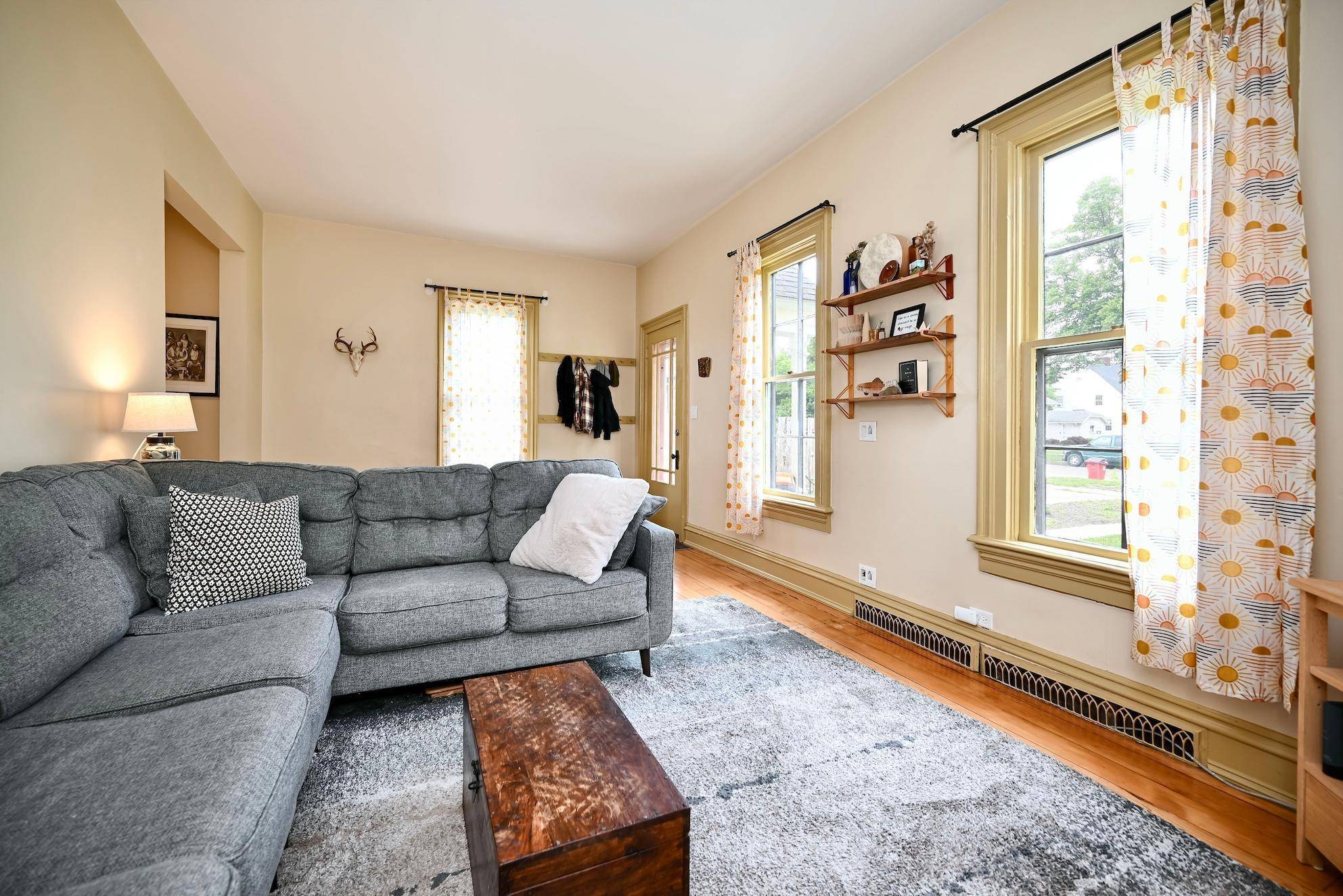 Winona, MN 55987,415 W Wabasha ST