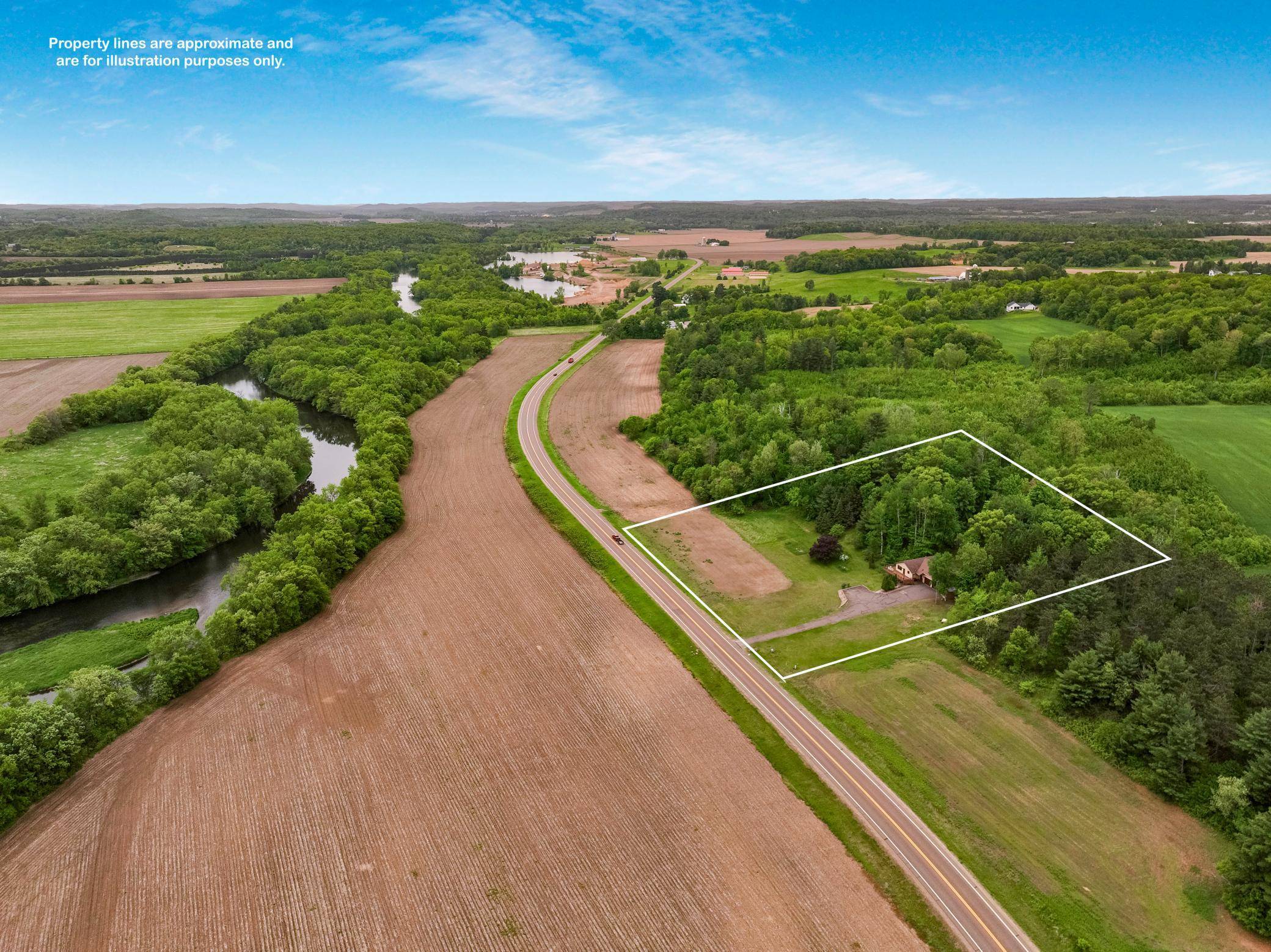 Sioux Creek Twp, WI 54728,544 22nd ST