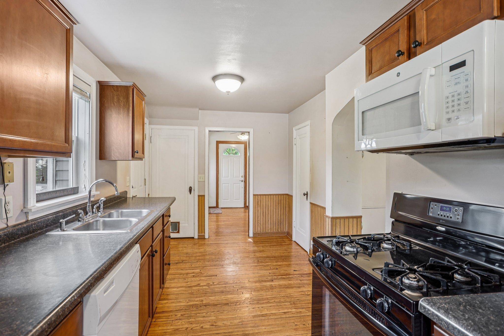 Centuria, WI 54824,201 5th ST