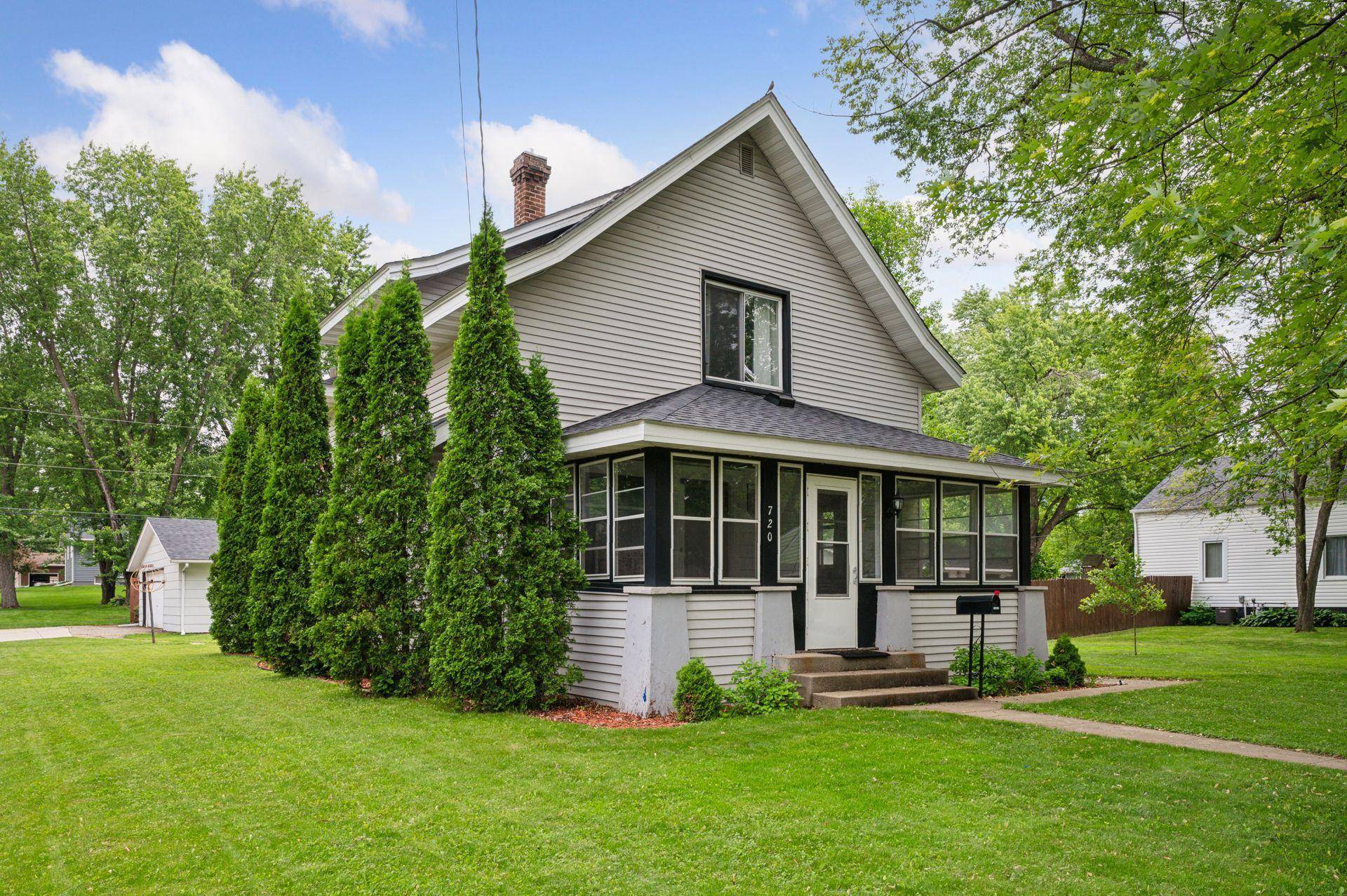 Sauk Rapids, MN 56379,720 5th AVE N