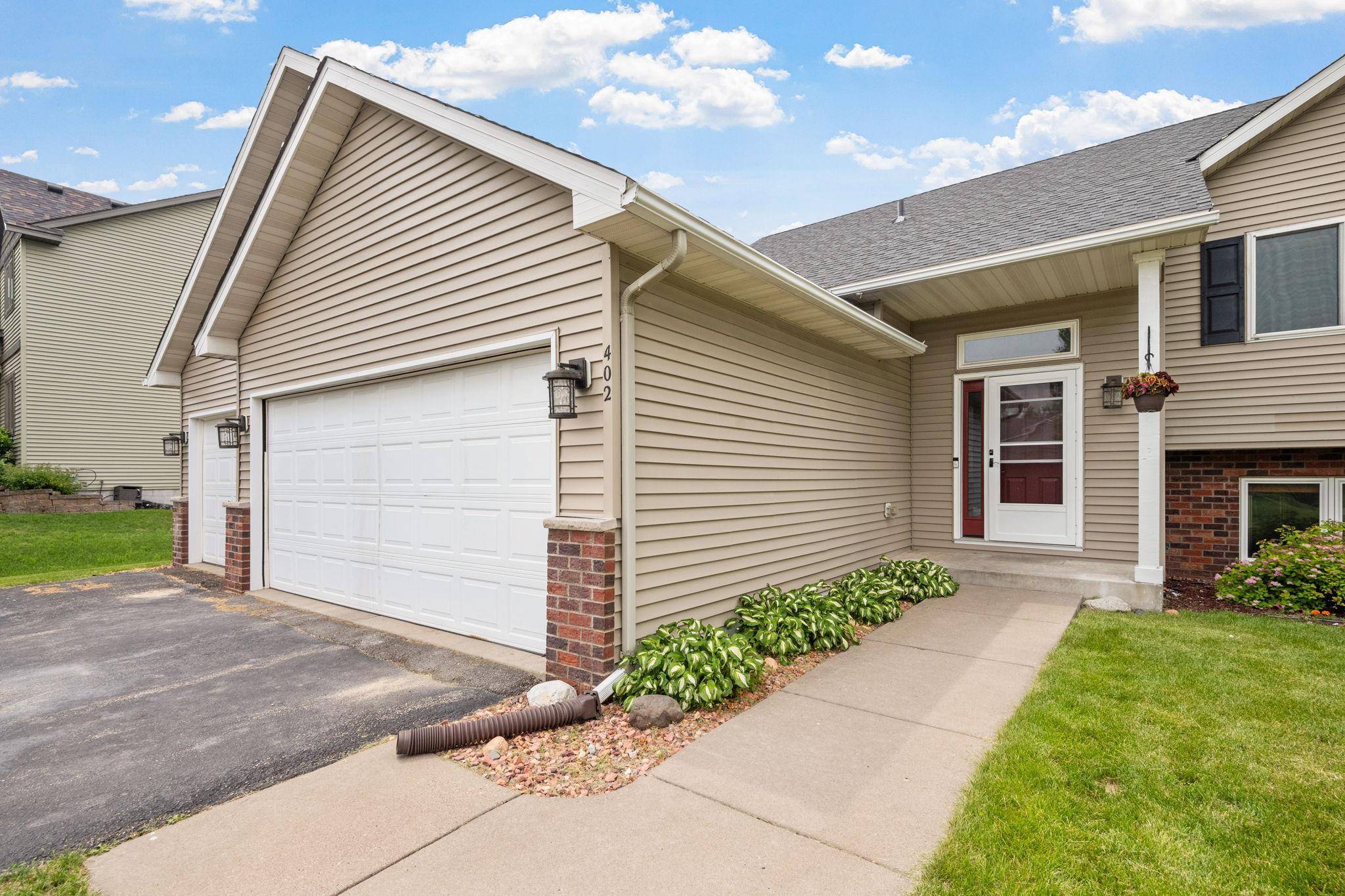 Elko New Market, MN 55054,402 Richard DR