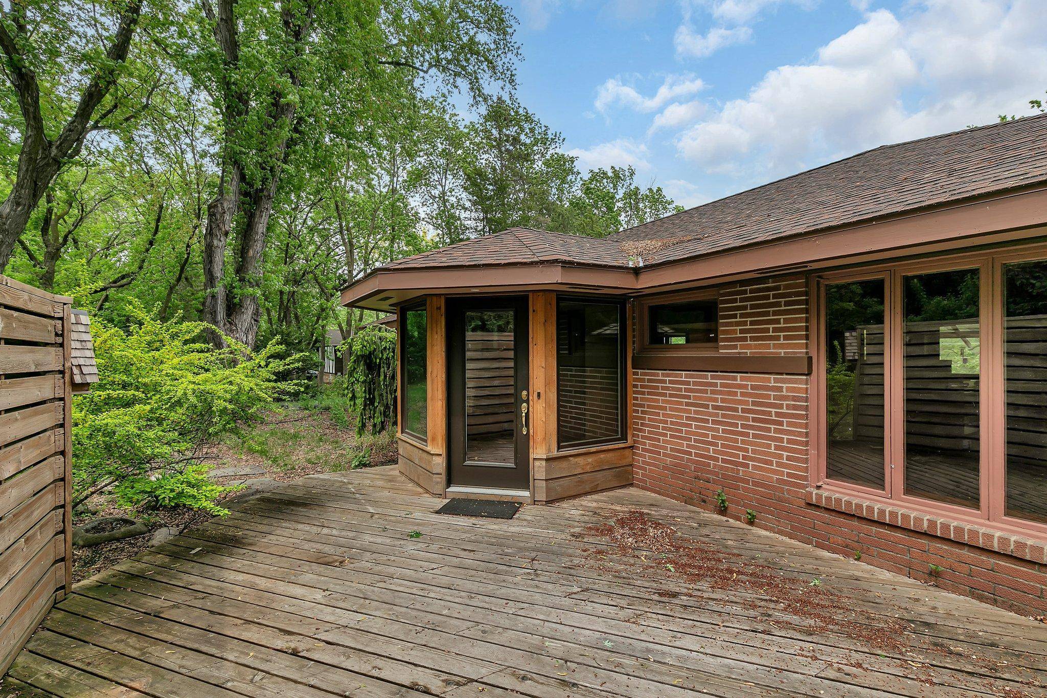 Sartell, MN 56377,398 Riverside AVE S