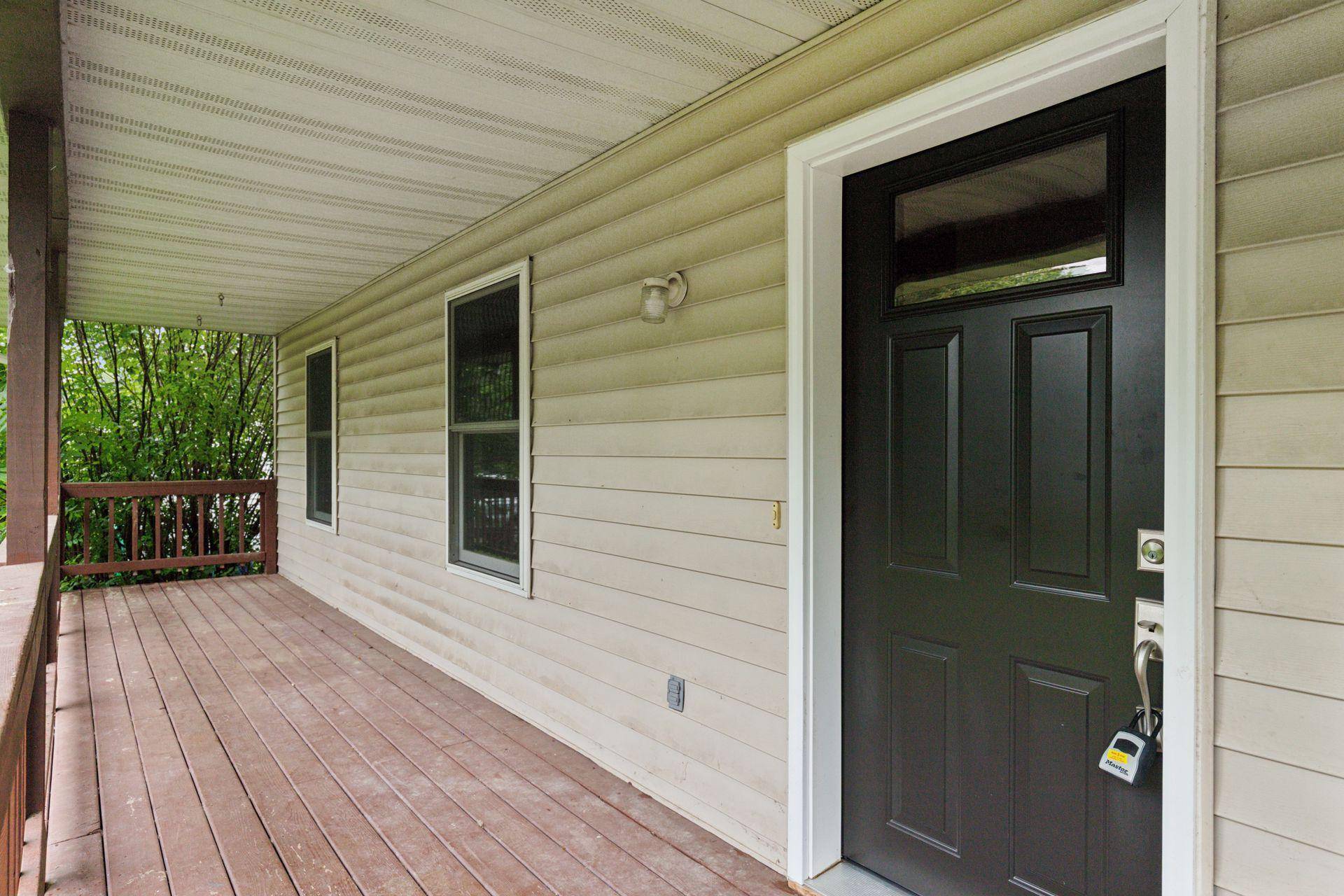 Rush City, MN 55069,640 W 10th ST