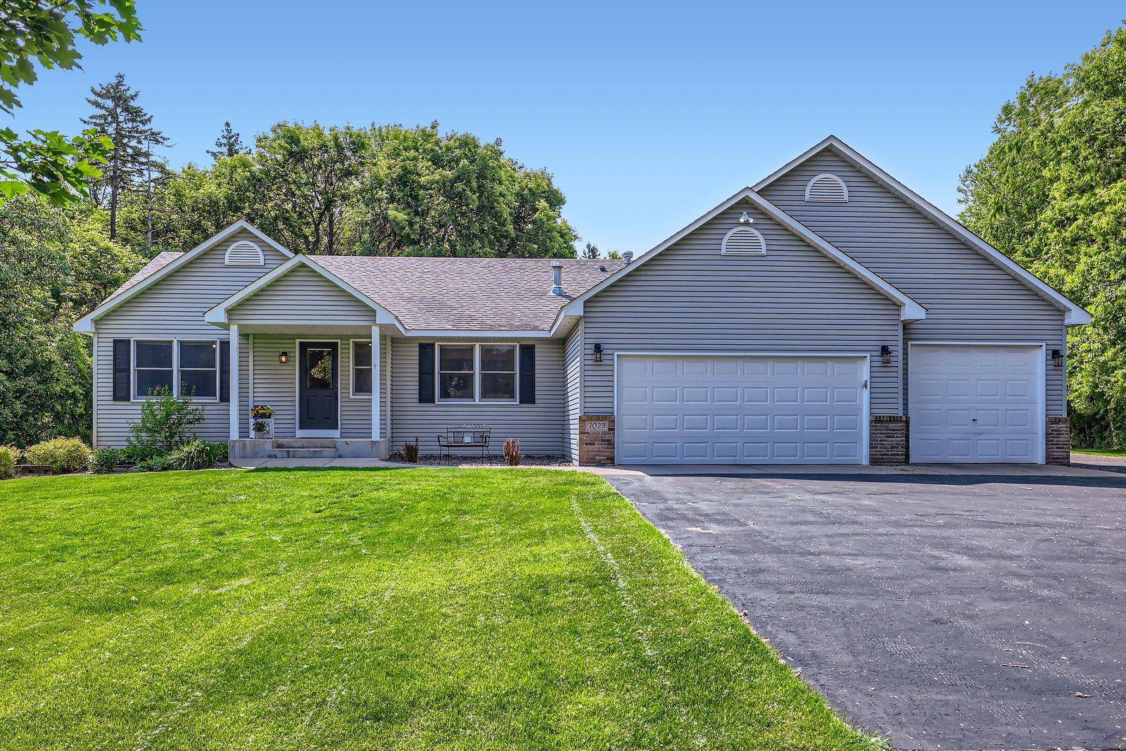 Wyoming, MN 55092,7023 256th ST
