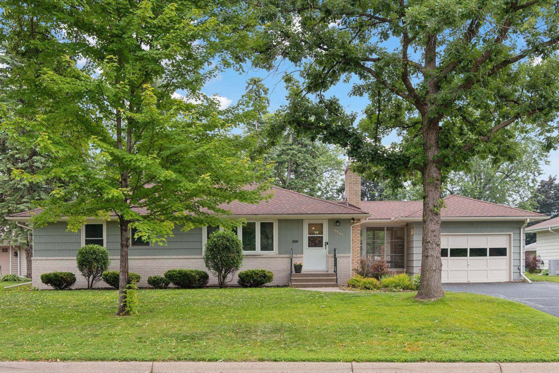 Bloomington, MN 55420,9541 5th AVE S
