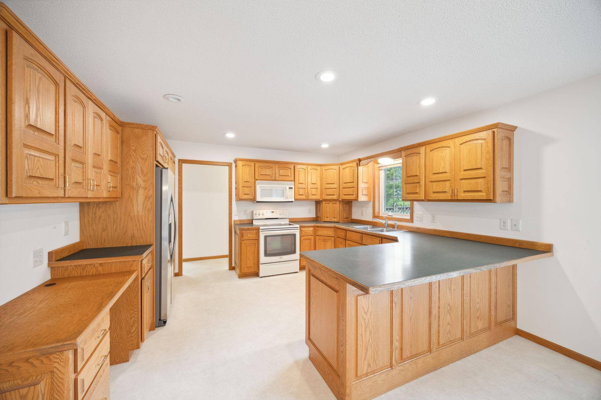 Glencoe, MN 55336,1614 Mcleod AVE N